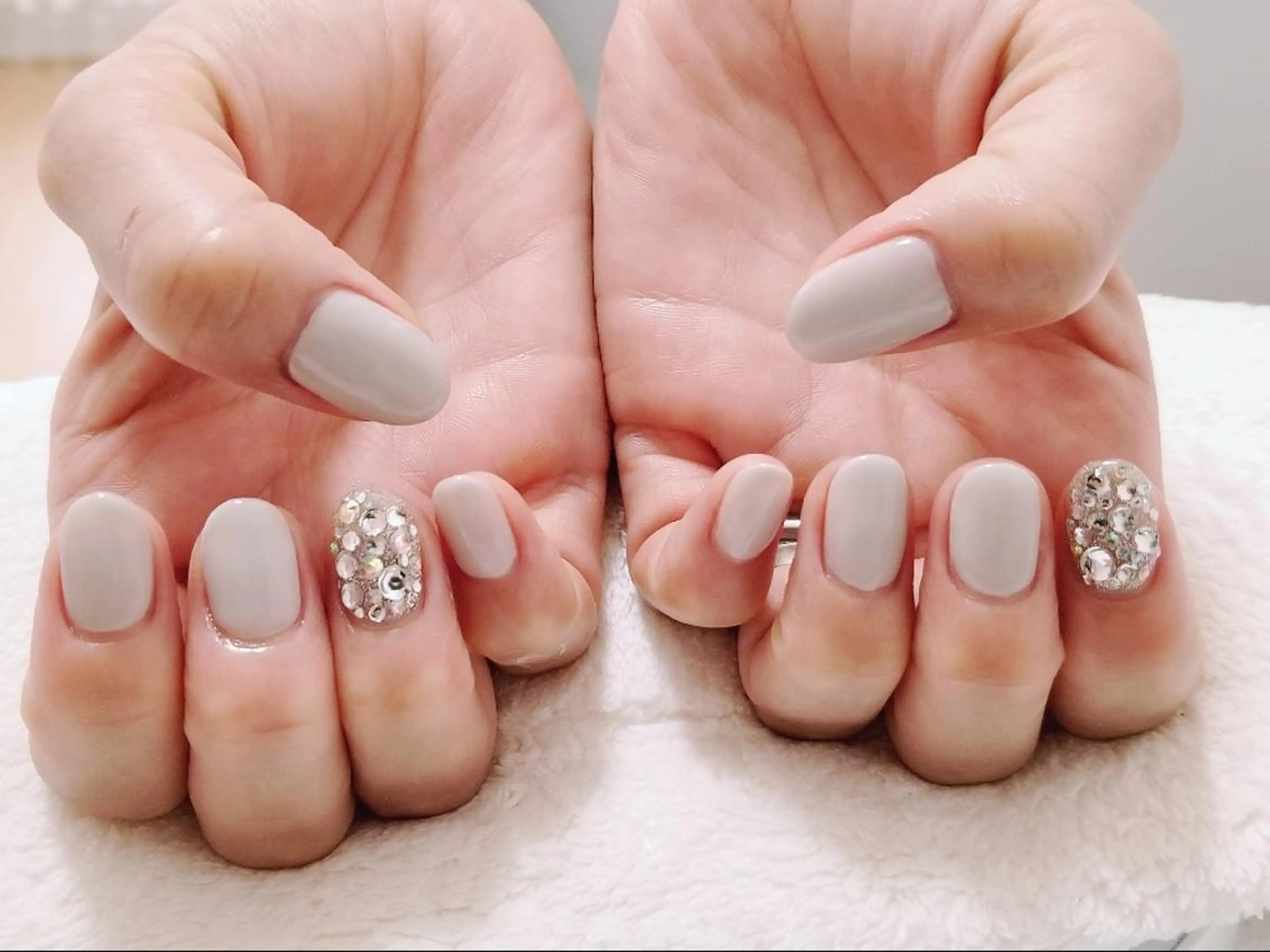 ネイル シンプルネイル ストーンネイル trees_ nailのネイルデザイン