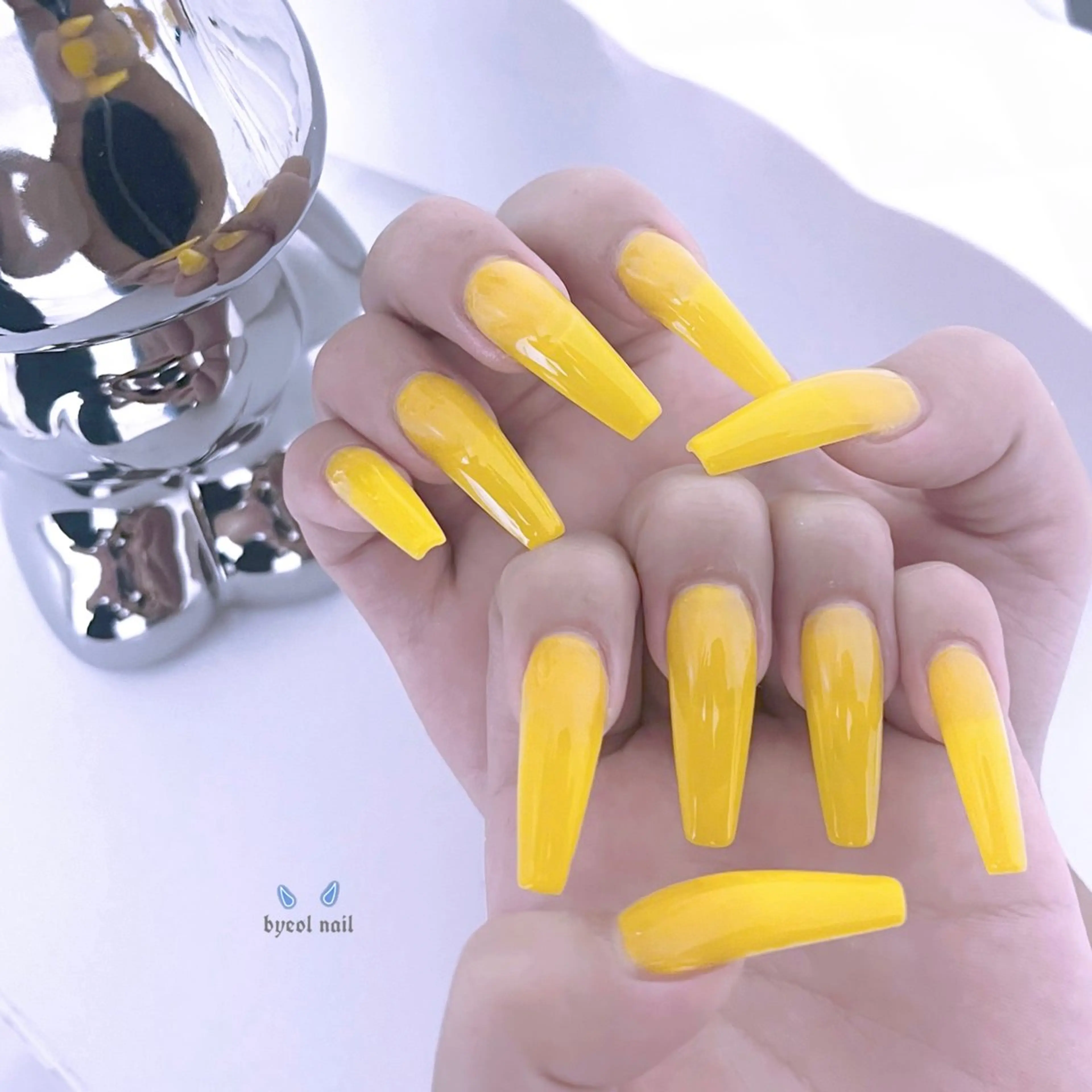 ネイル ハンドネイル byeol  nail (ビョルネイル)所属・🌧byeol nail🤍のネイルデザイン