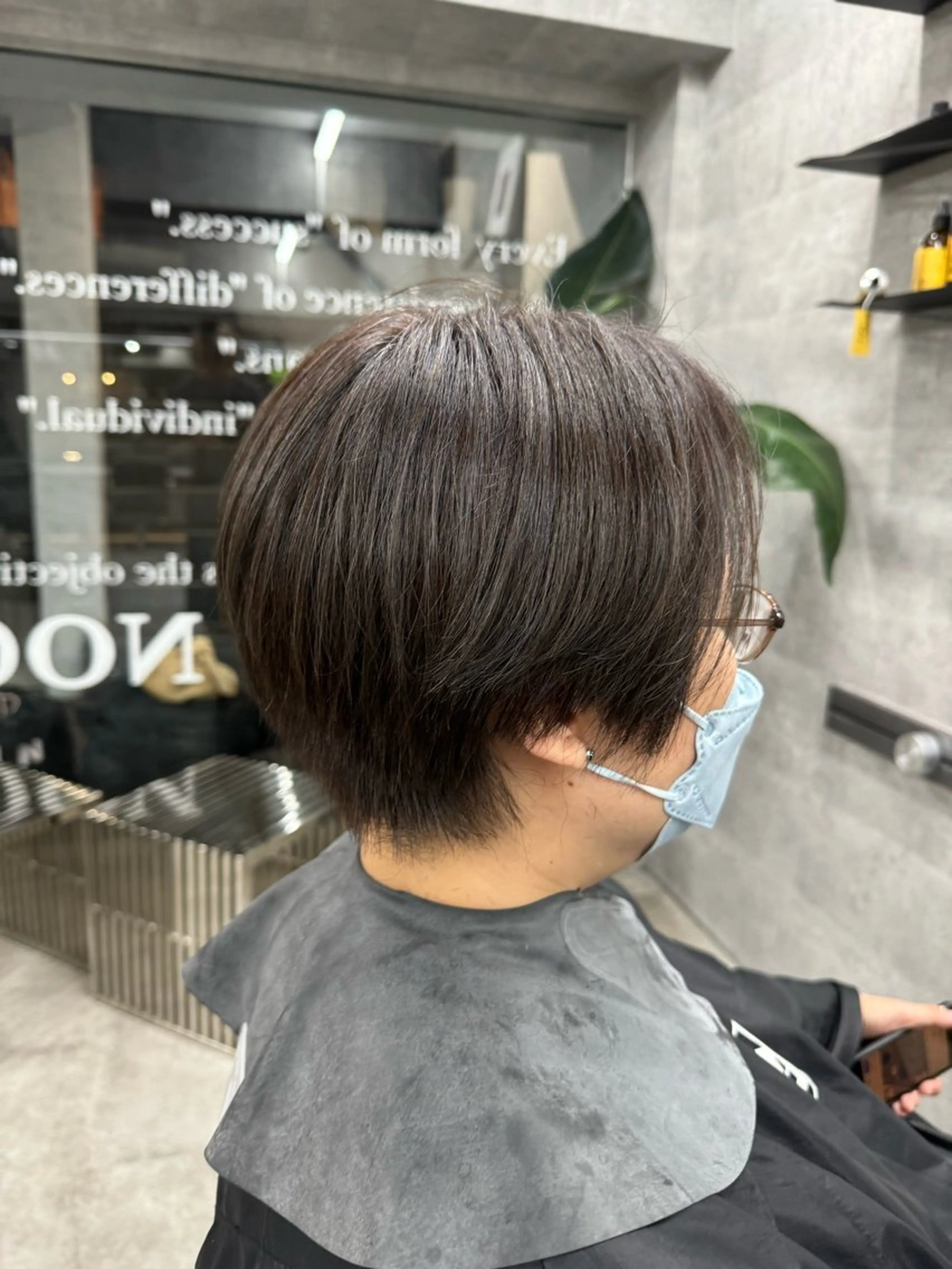 ショート カラー NOOS omotesando所属・あなたのお悩み改善" You"💚❤️💛のヘアスタイル