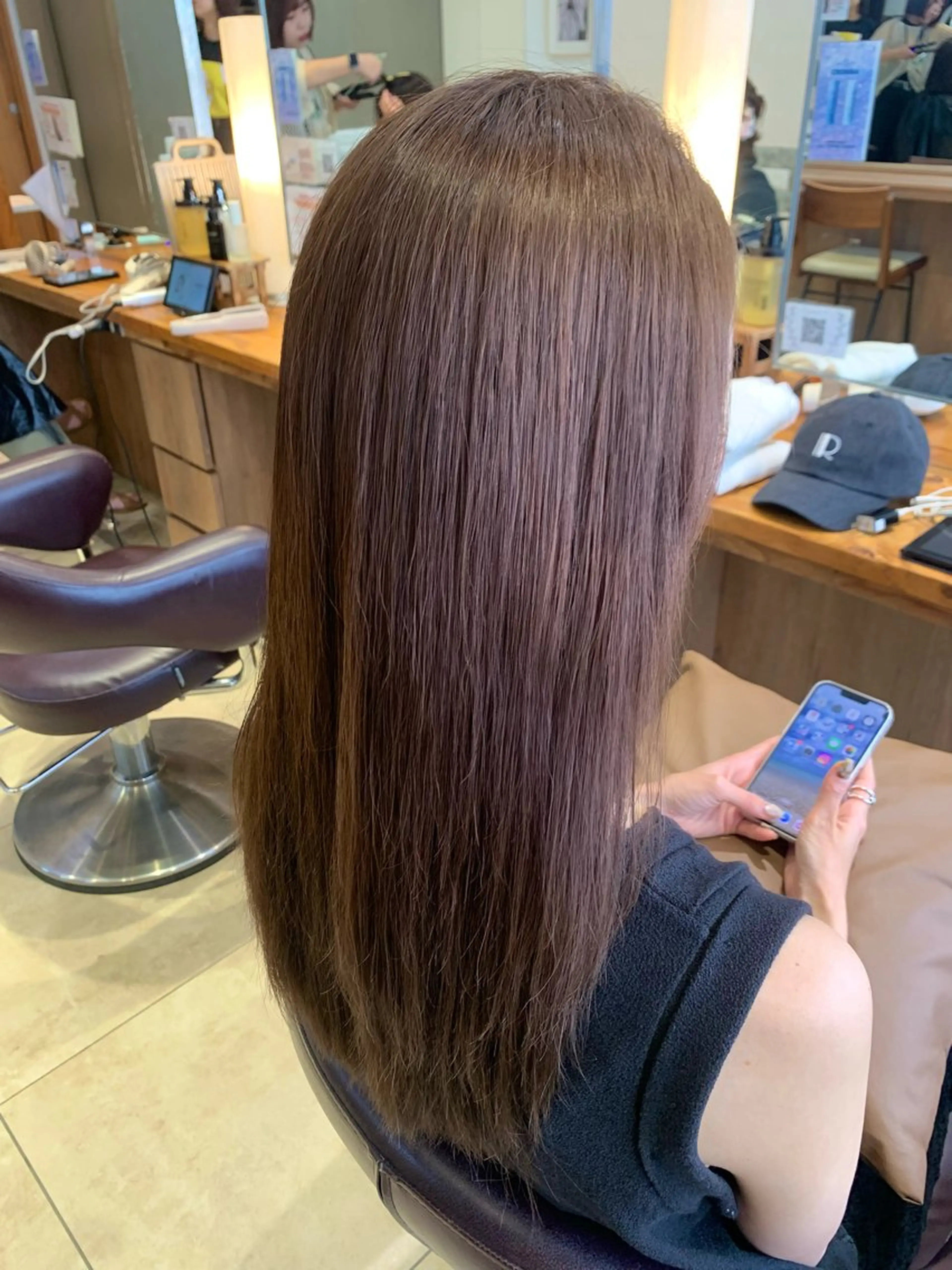 セミロング カラー グレージュ ヘアカラー 庄司 沙羅のヘアスタイル