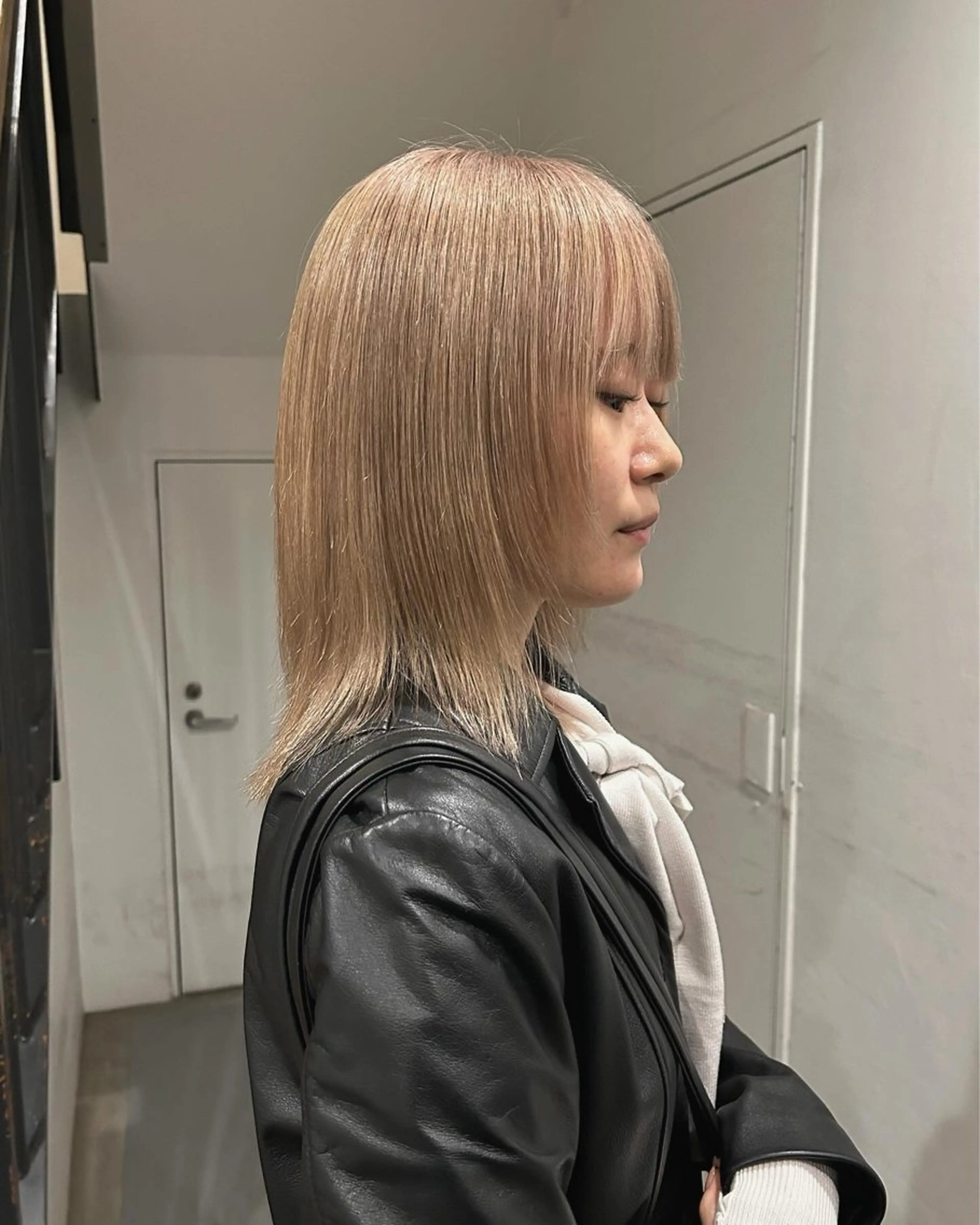 ミディアム カラー ヘアカラー hen所属・心斎橋/レイヤー/ ブリーチ/モエのヘアスタイル