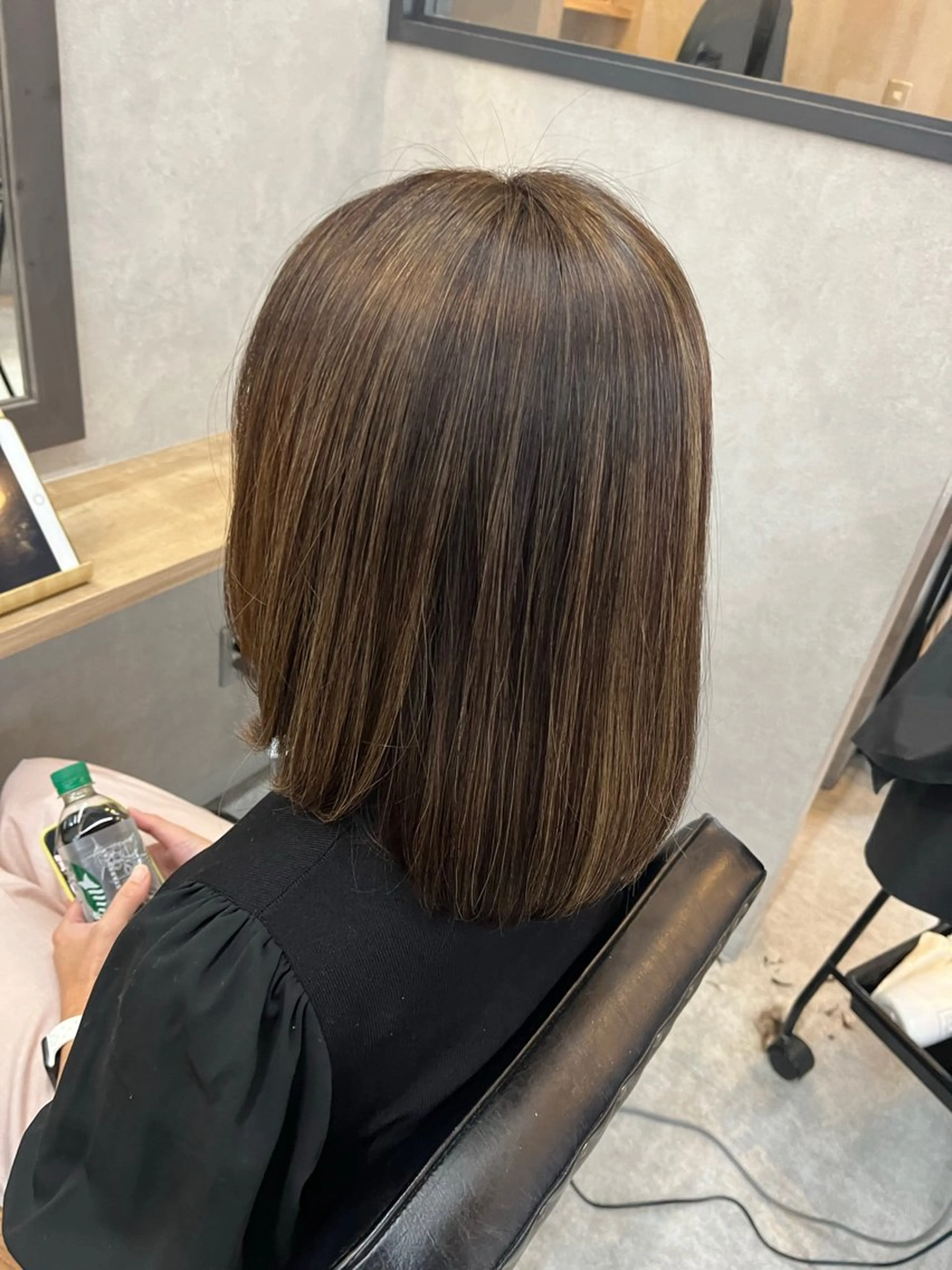 ミディアム カラー パーマ ハイライトカラー ハイライト 髪質改善 縮毛矯正 Lamie所属・大人女子&髪改善専門 Nobuフリーランスのヘアスタイル