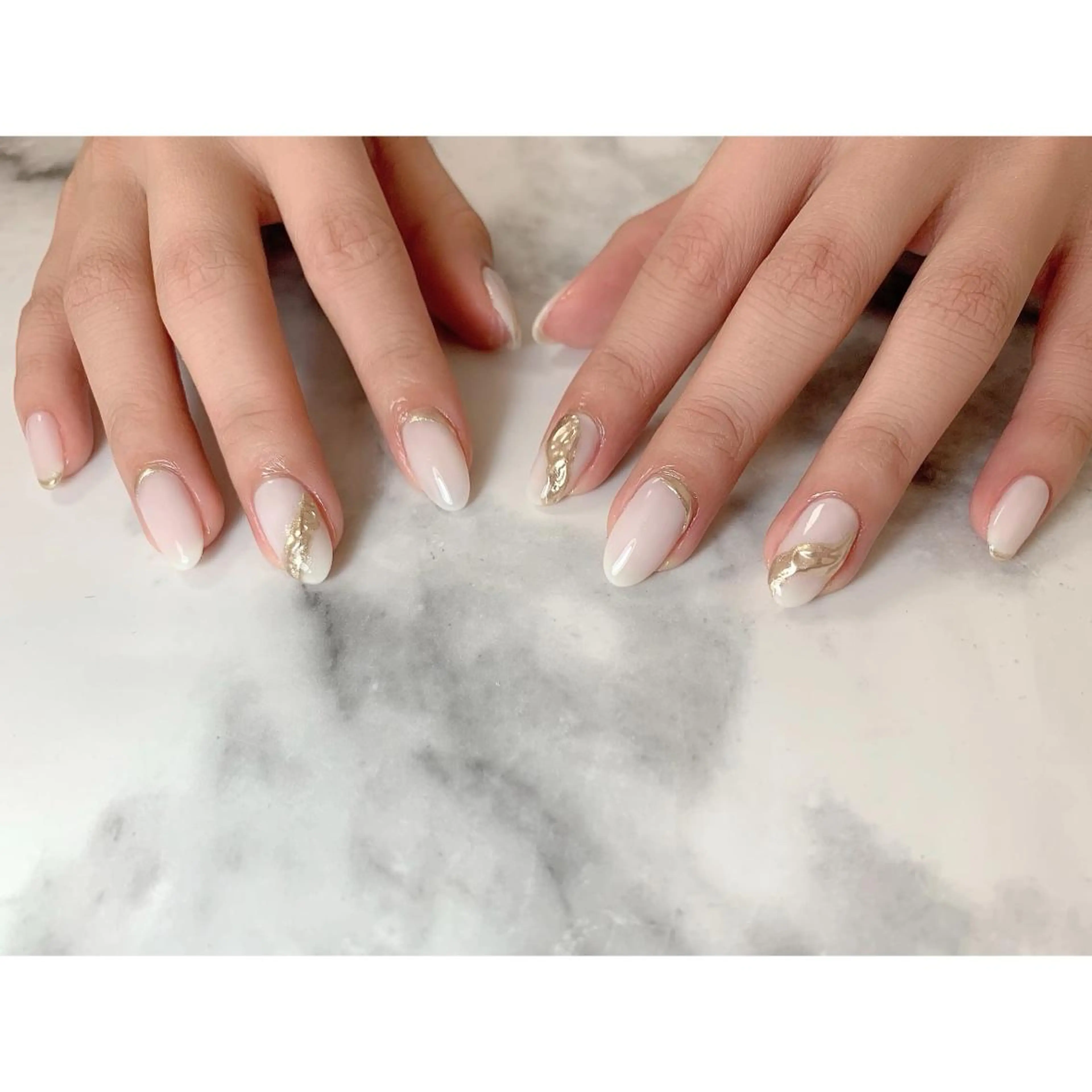ネイル ミラーネイル nailsalon maluriのネイルデザイン