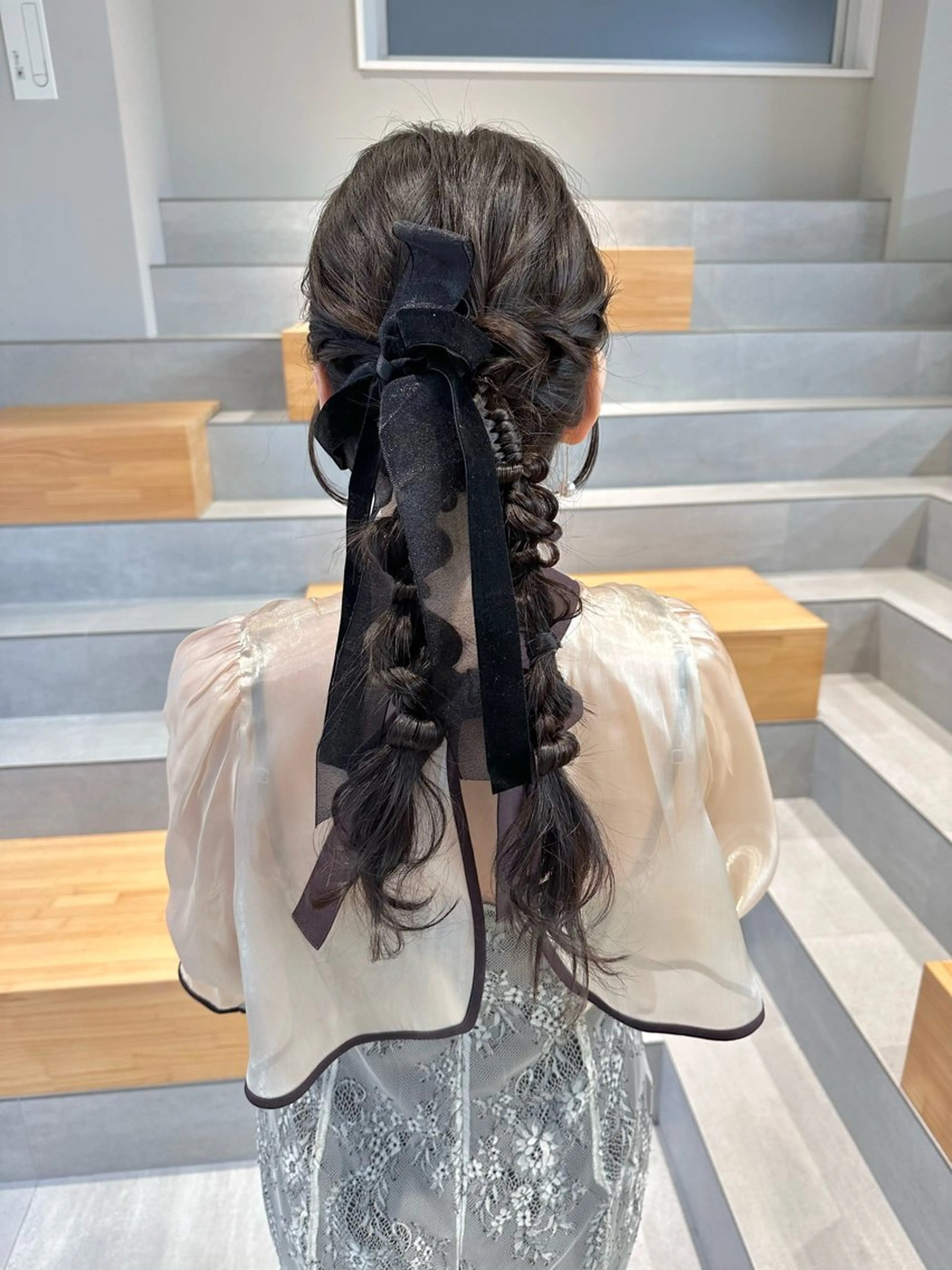 ロング ヘアアレンジ ヘアセット 染谷 遥花のヘアスタイル