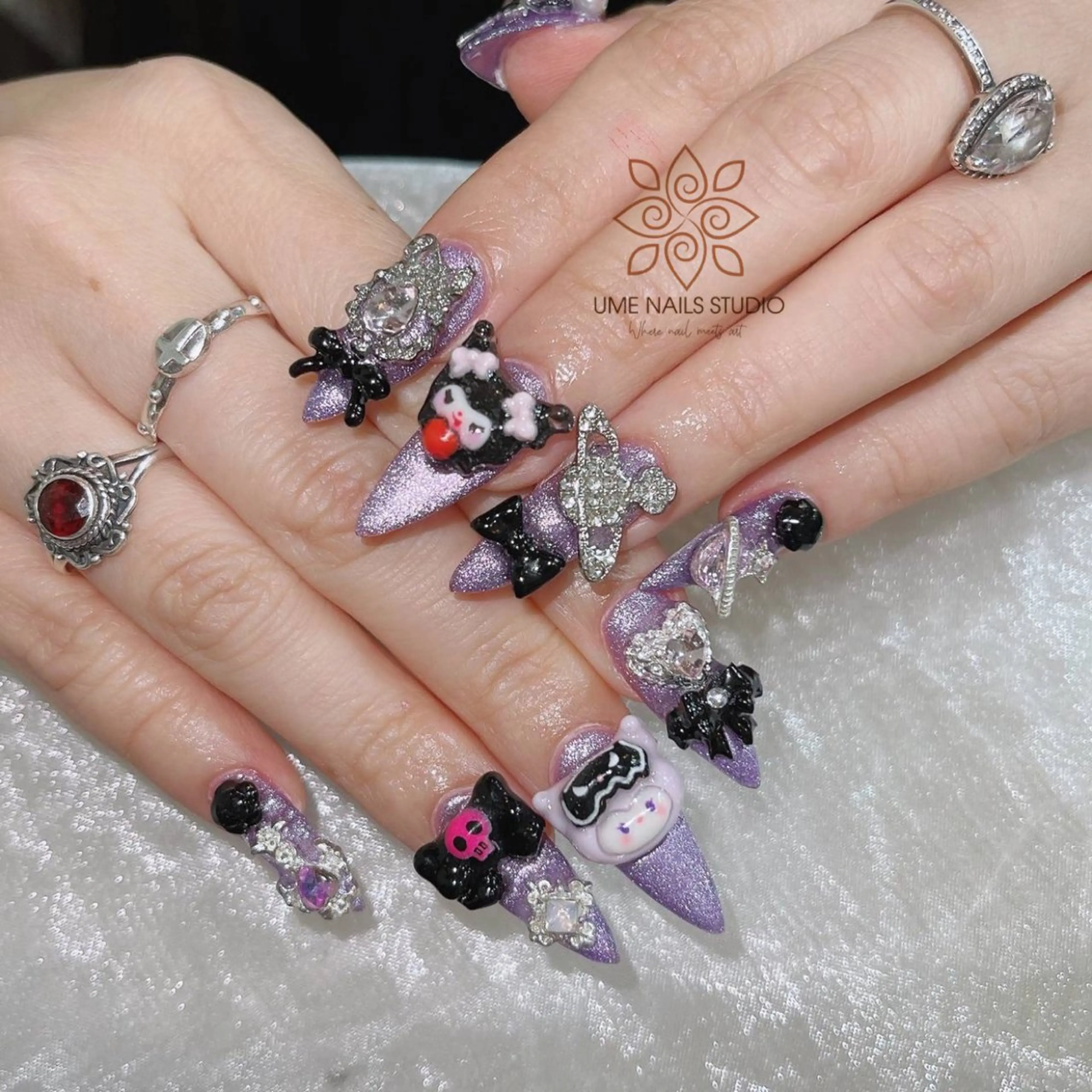 ネイル チークネイル クリアネイル ガーリー キラキラネイル 韓国ネイル ハンドネイル Ume Nail Studioのネイルデザイン