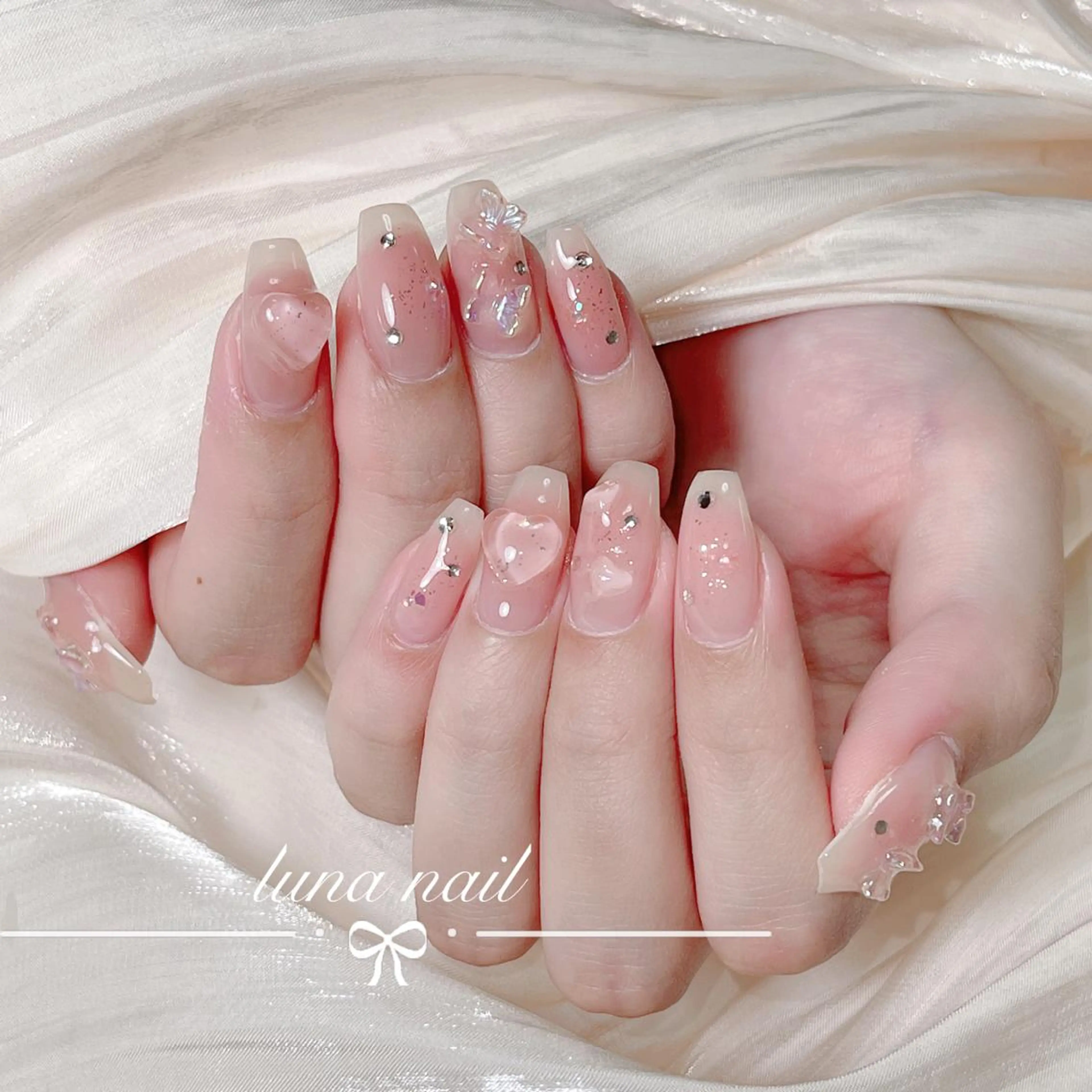 ネイル luna nail ＆eyelashのネイルデザイン