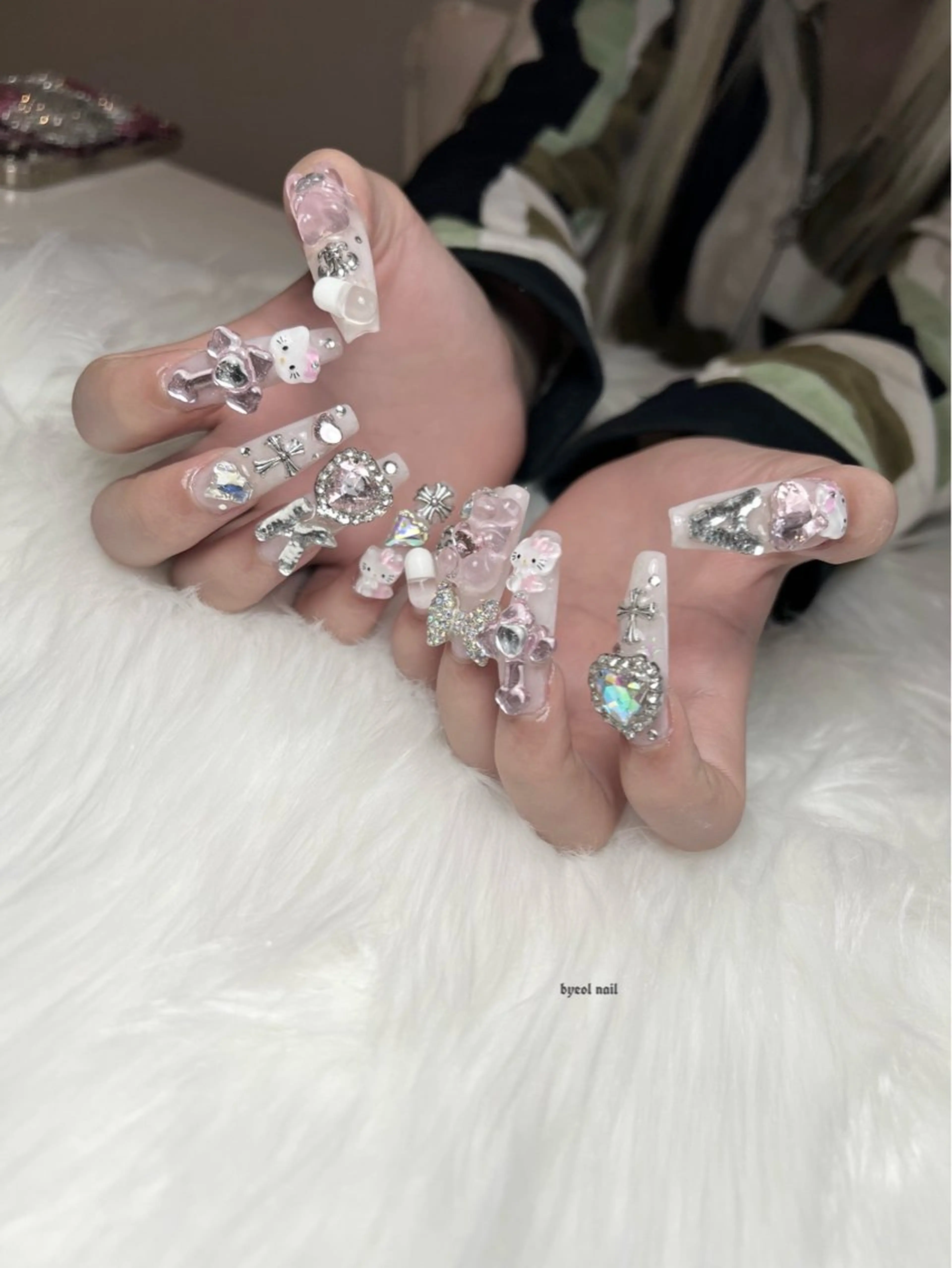 ネイル byeol  nail (ビョルネイル)所属・🌧byeol nail🤍のネイルデザイン