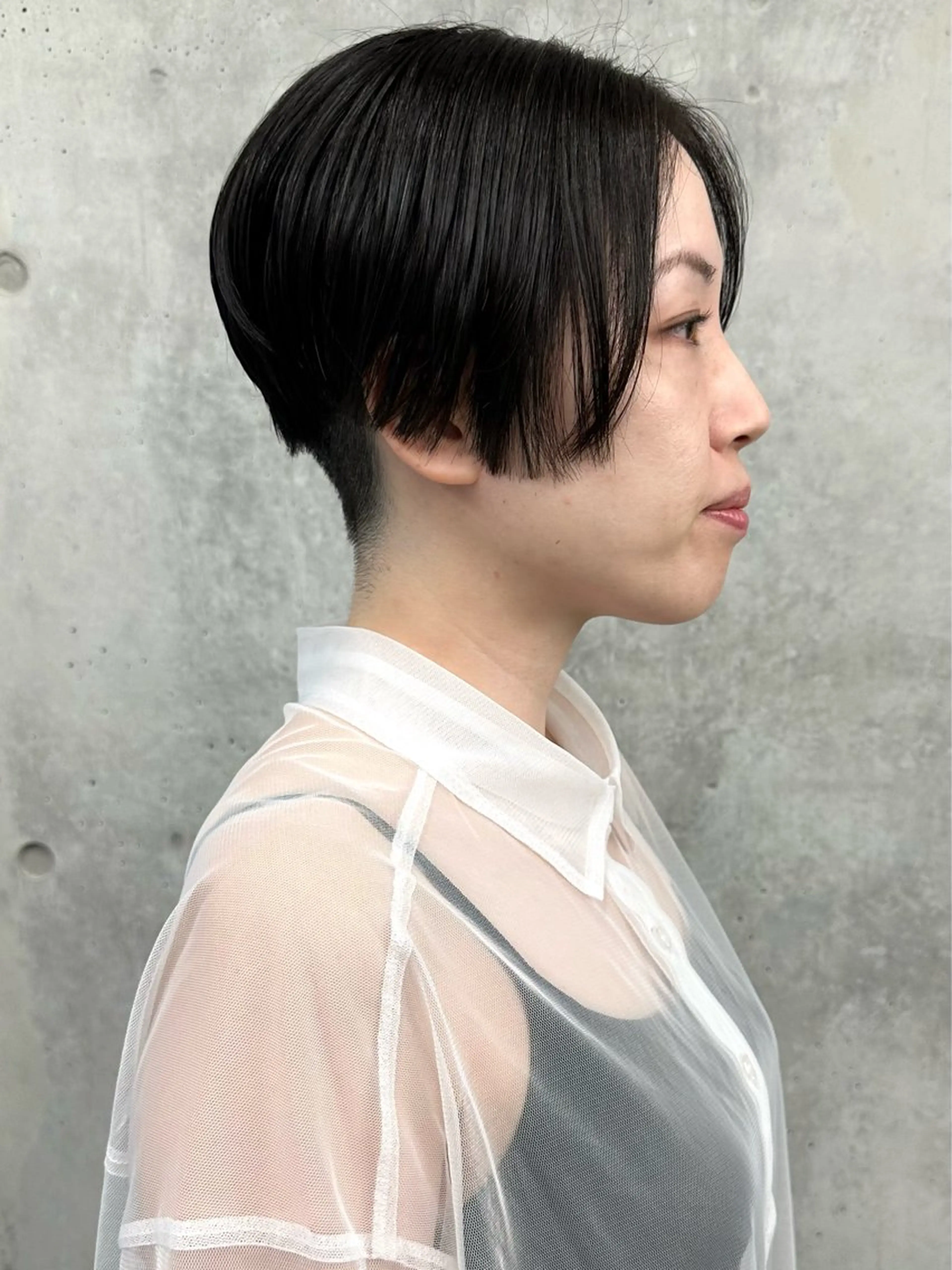 ショート ショートヘア 刈り上げ カット トリートメント ヘッドスパ とうい/パーマボブ/ くせ毛/丸みボブのヘアスタイル