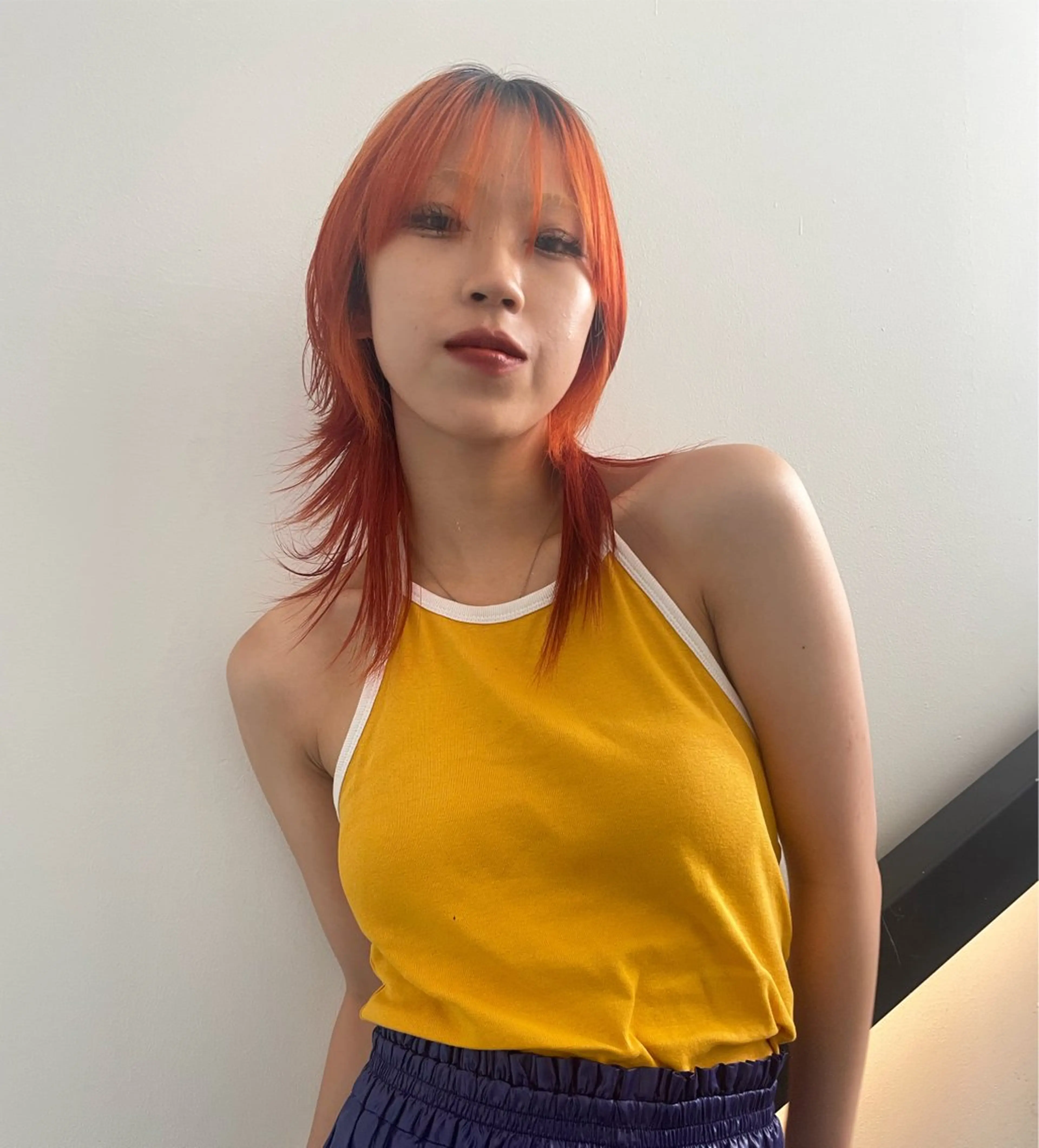 ロング カラー オレンジ ヘアカラー 🌟暖色系ハイトーン 🌟AIのヘアスタイル