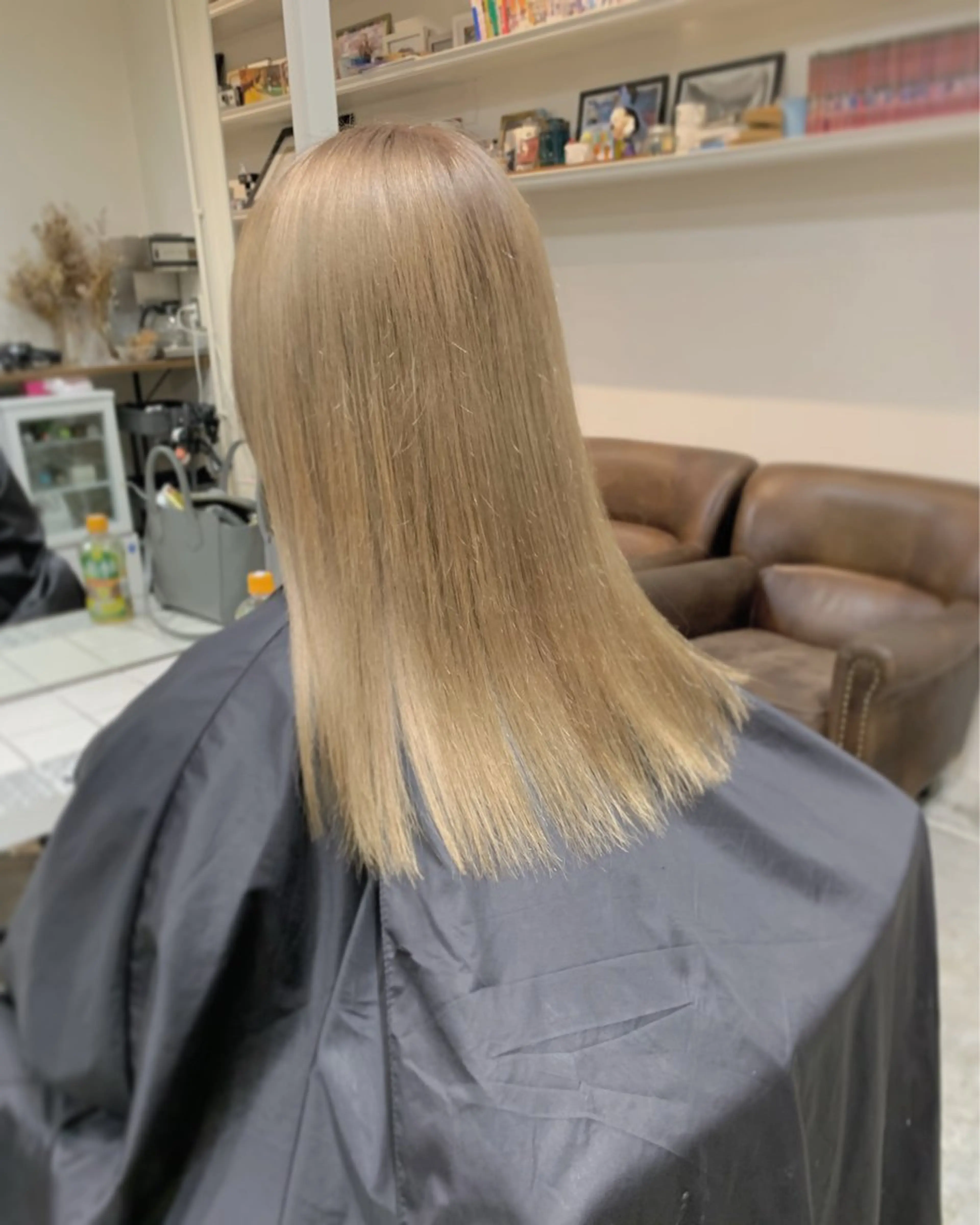 セミロング カラー ヘアアレンジ ヘアカラー トリートメント ヘッドスパ ヘアセット 山口 樹里のヘアスタイル