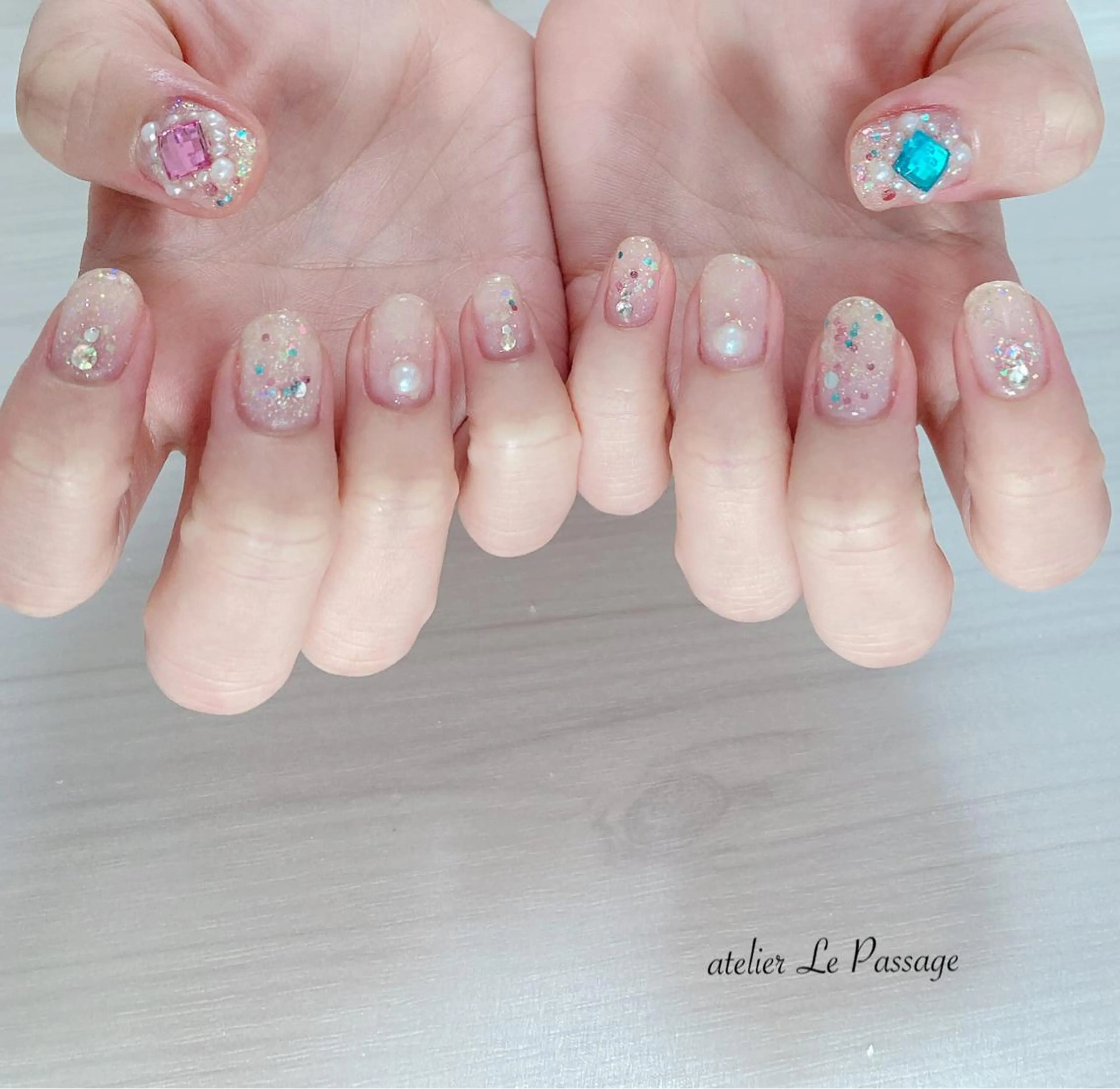 ネイル クリアネイル ジェルネイル キラキラネイル ラメ(グリッター) オフィスネイル Atelier Le Passage所属・h nakatsukaのネイルデザイン