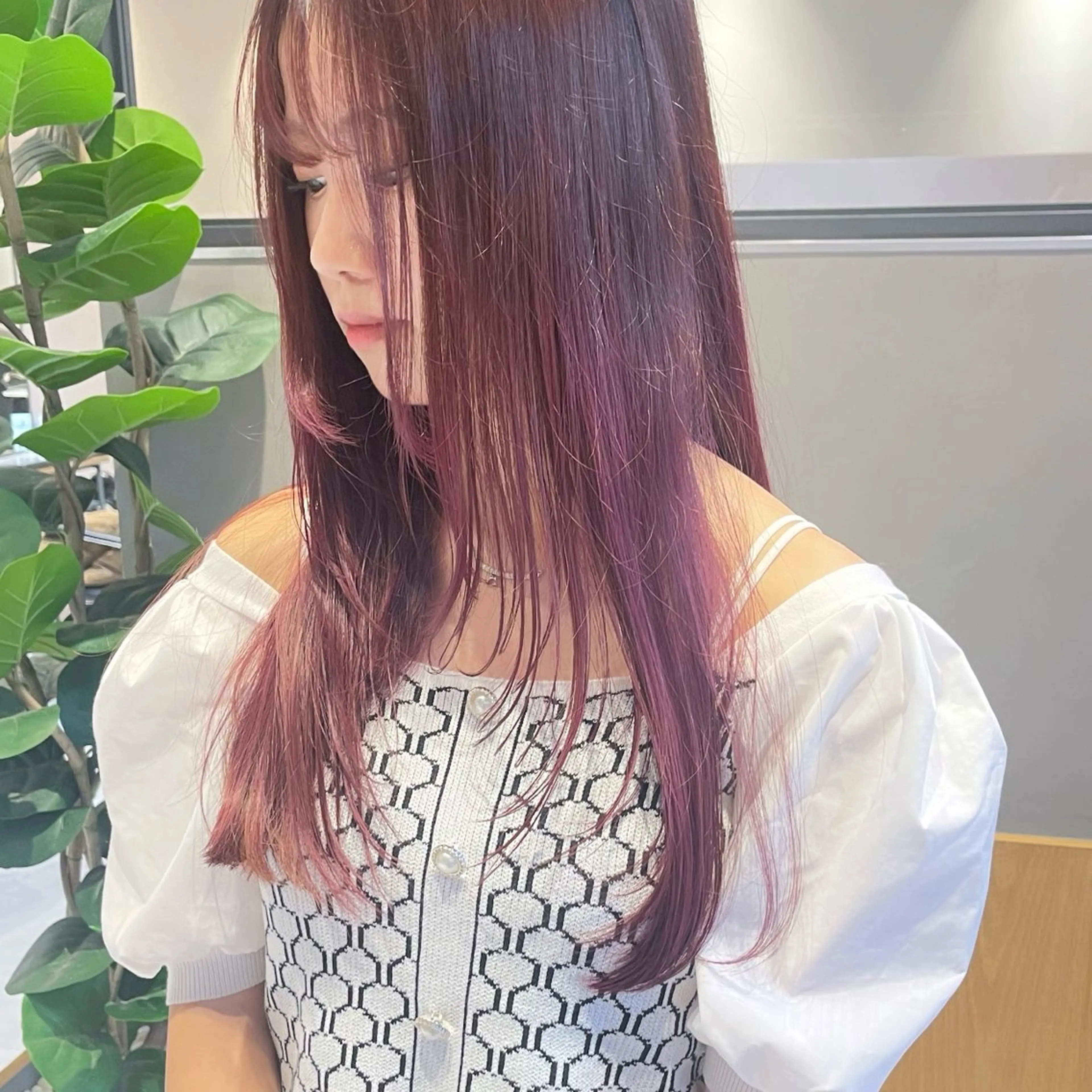 セミロング カラー カット ヘアカラー トリートメント Le rond所属・透明感艶カラー 城間晴人のヘアスタイル