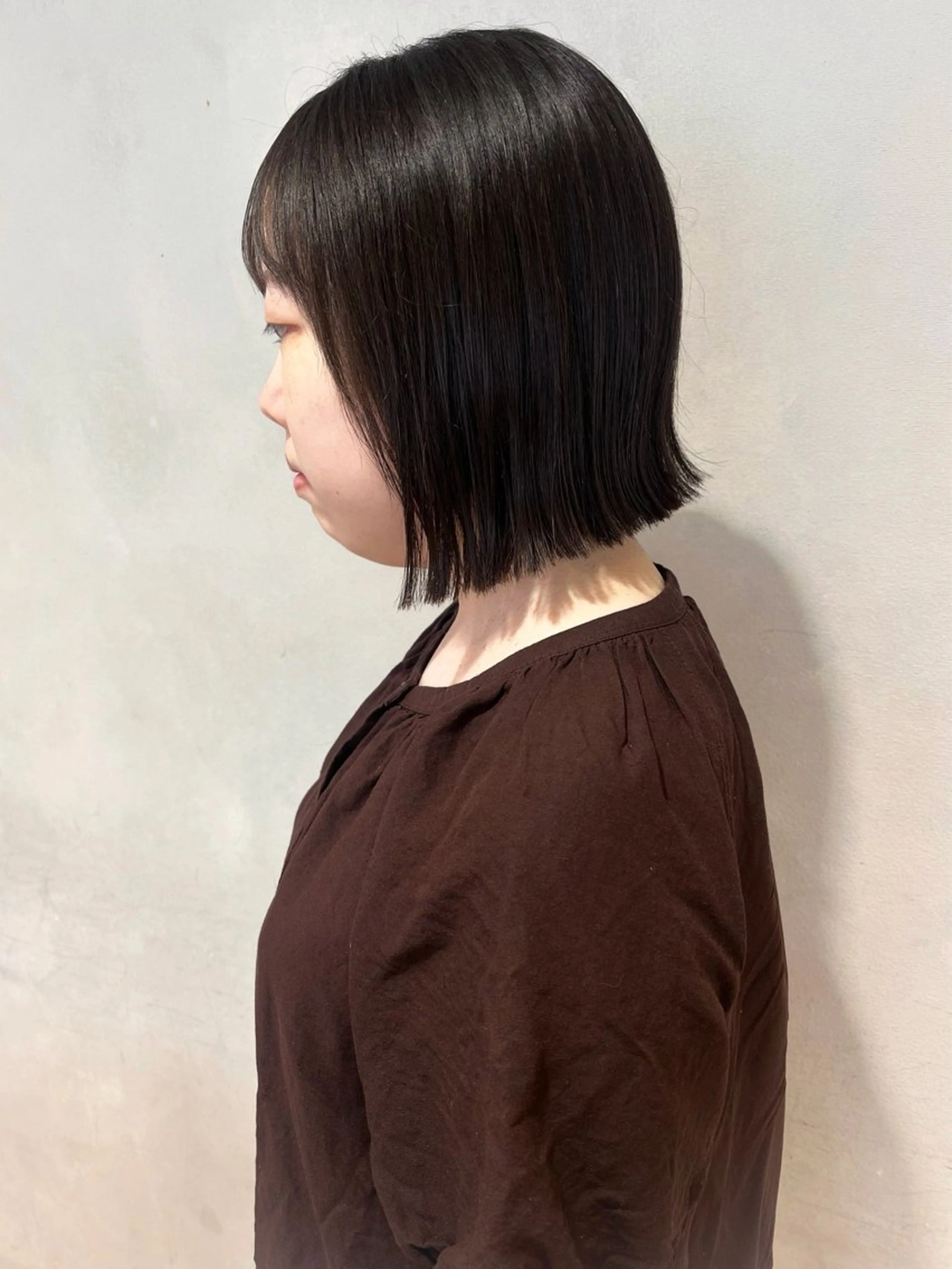 ショート カラー カット ヘアカラー トリートメント 切りっぱなしボブ ×顔周り🌷江梨🍎のヘアスタイル
