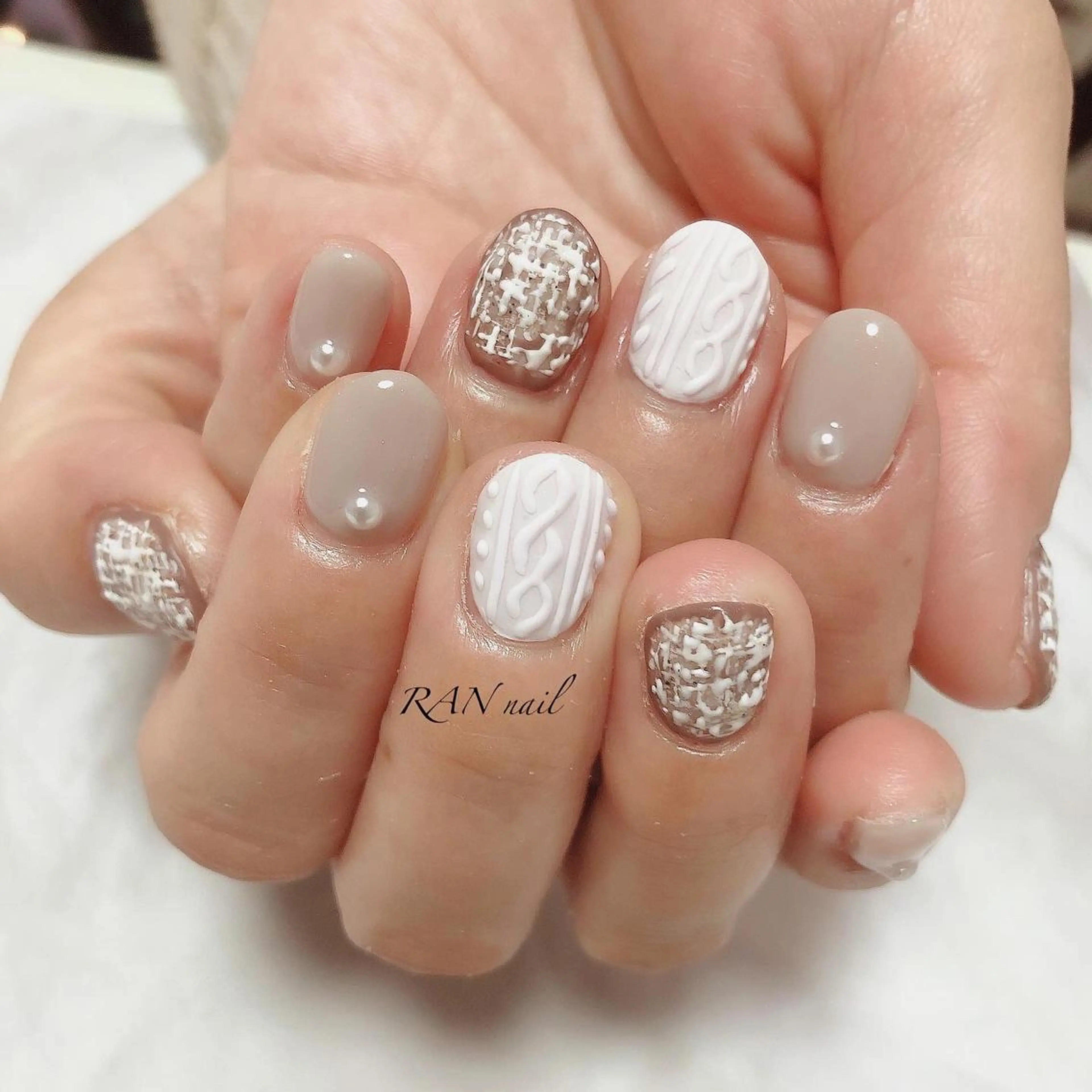 ネイル ブラウン ジェルネイル オフィスネイル シンプルネイル ツイードネイル ハンドネイル フットネイル RAN nail 〜ランネイル〜所属・RAN nailのネイルデザイン