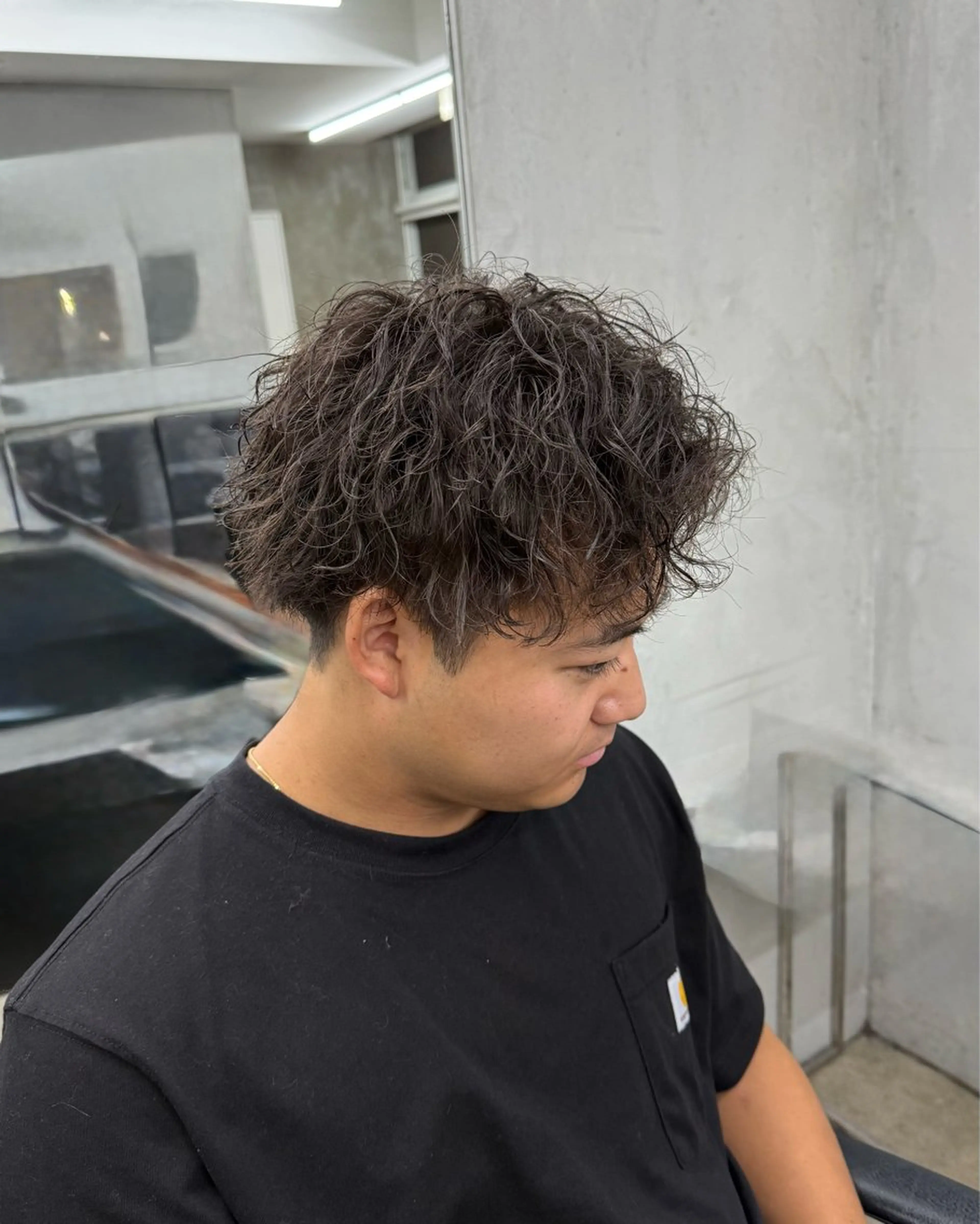 パーマ メンズ 田中 辰弥のヘアスタイル