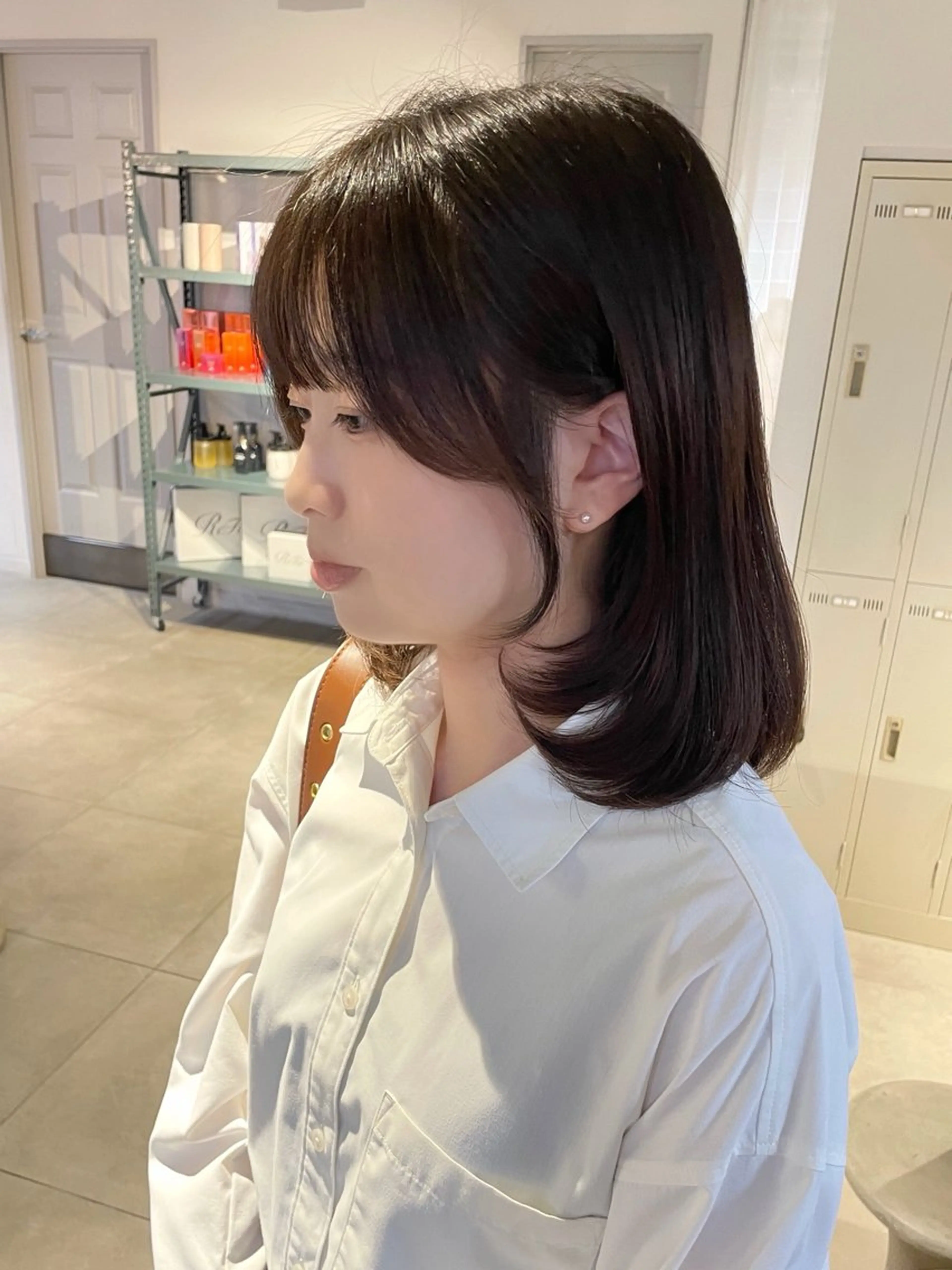 ミディアム カラー 顔周りカット 小顔カット カット トリートメント レイヤー/髪質改善カ ラ-🤍津田奈々美‎のヘアスタイル