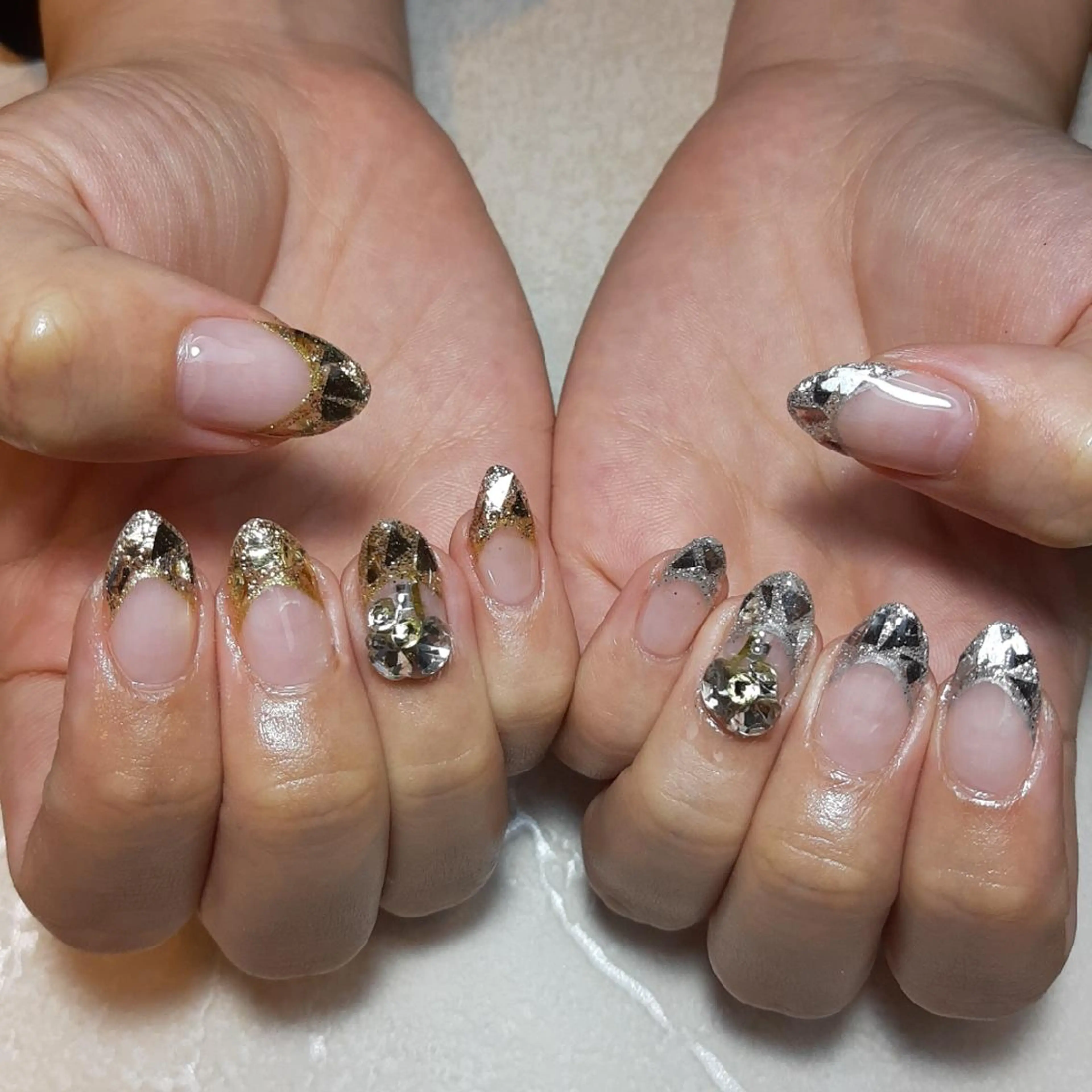 ネイル フレンチネイル ガラスフレンチ owlnail /持込みデザイン専門のネイルデザイン