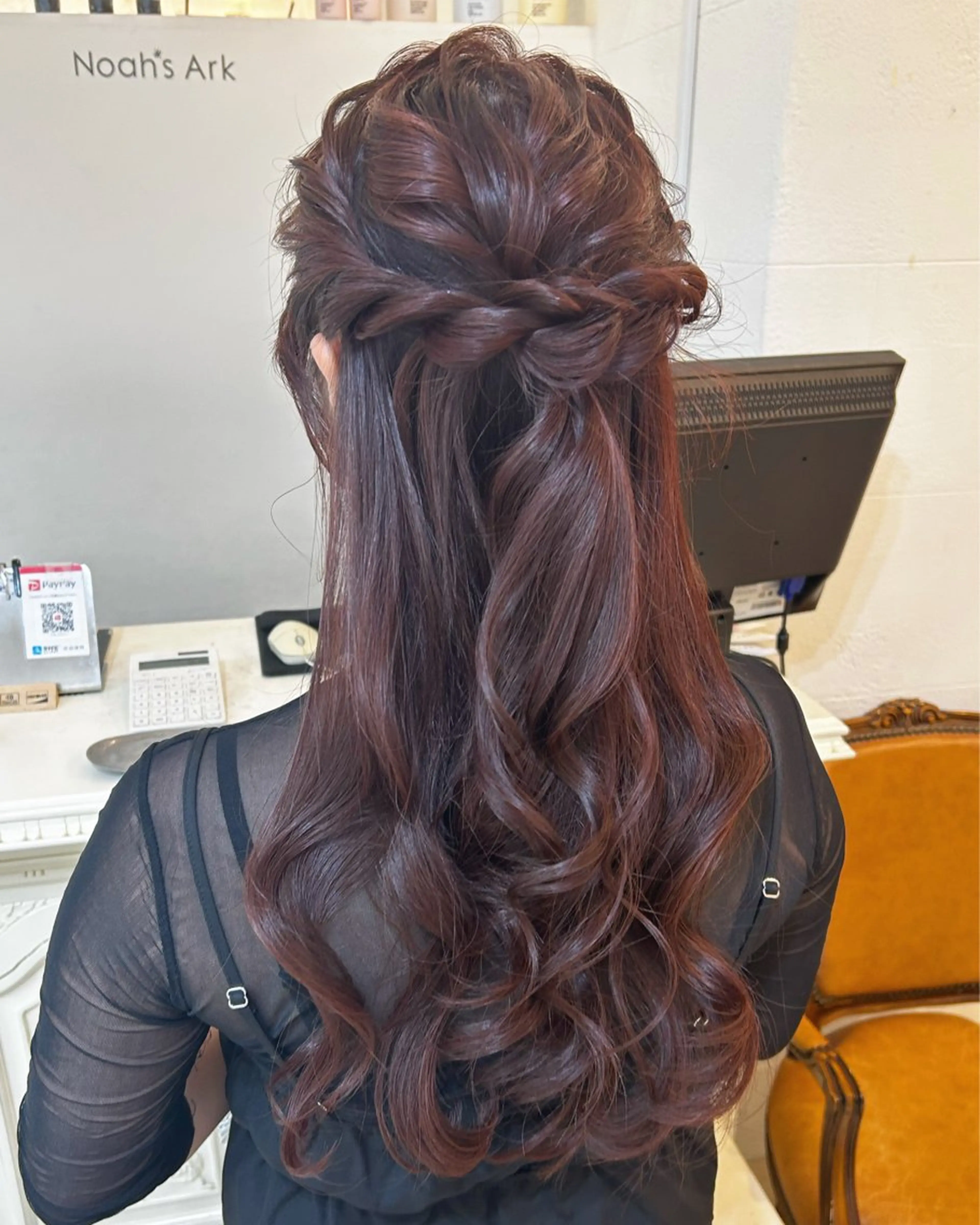 ロング ヘアアレンジ ハーフアップ ヘアセット Noah's　Ark所属・透明感カラー🫧ヘア セット🫧松本菜月の眉毛・アイブロウイメージ