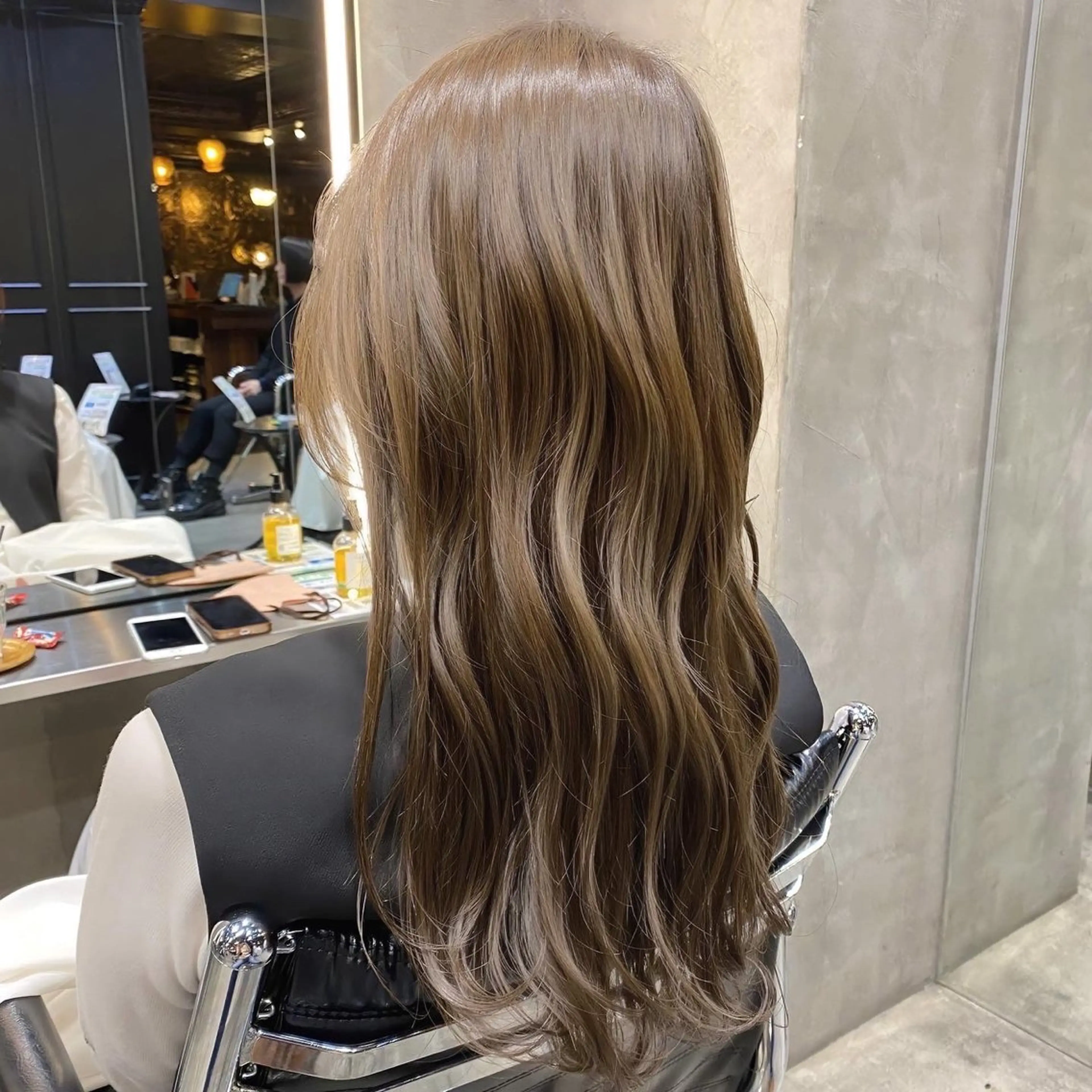 セミロング カラー ベージュカラー ブリーチ ダブルカラー ブリーチなしカラー カット ヘアカラー ブリーチなしダブル カラー🧸🐺陽介のヘアスタイル