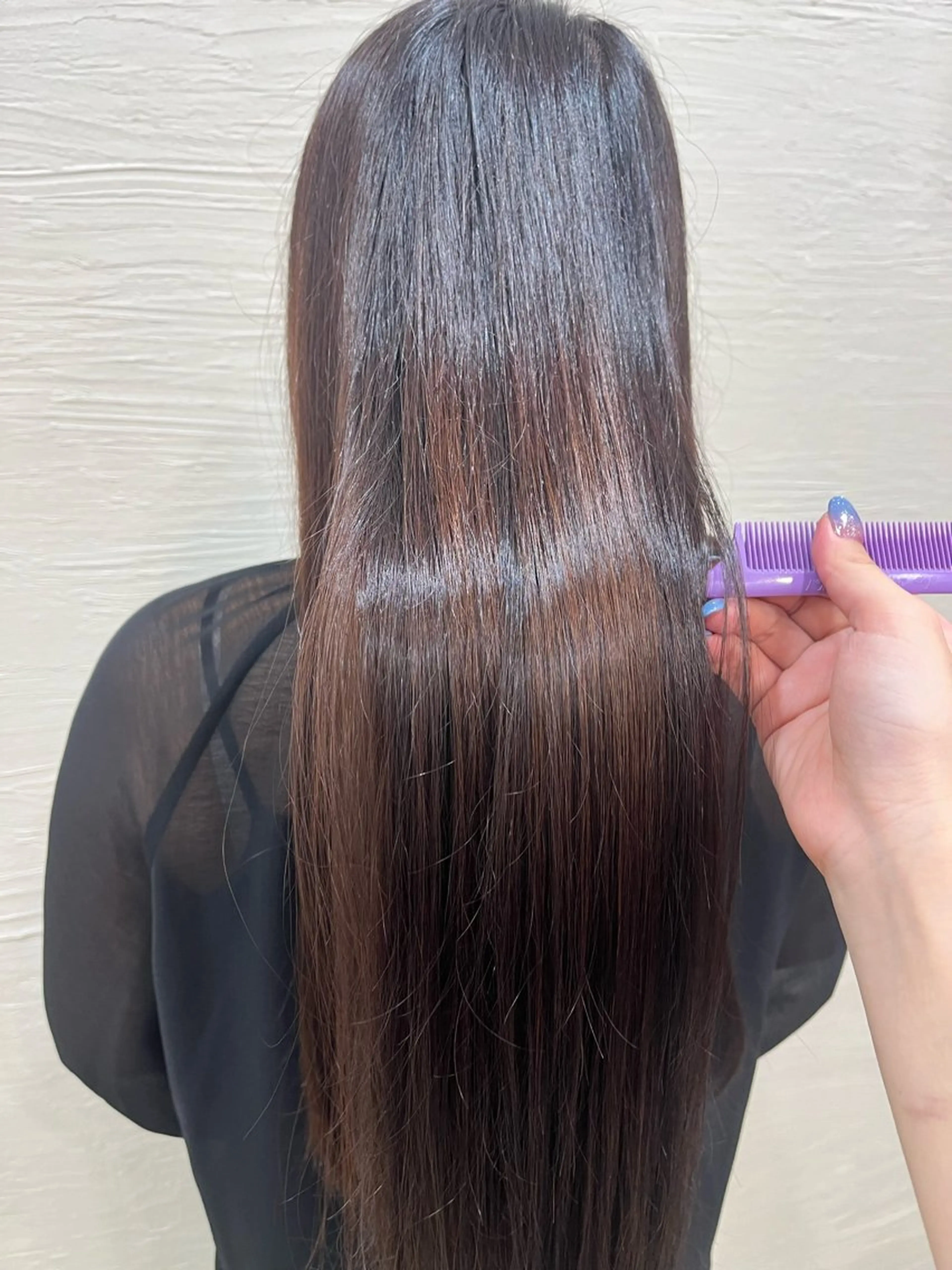 ロング カラー ブラウンカラー レッドカラー ロング 黒川 綾音のヘアスタイル