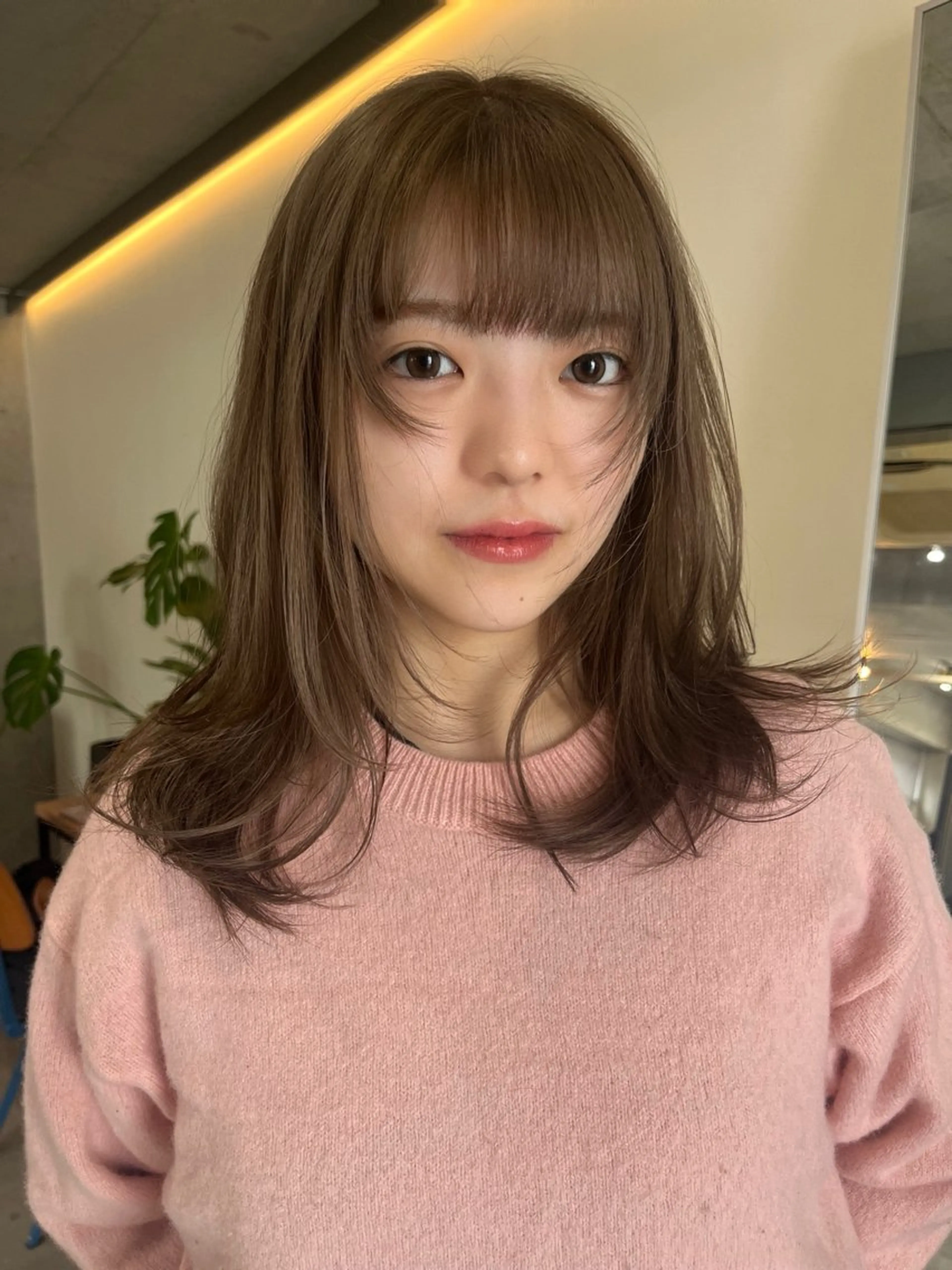 ミディアム ヘアカラー レイヤーカット\ウル フ　chinatsuのヘアスタイル