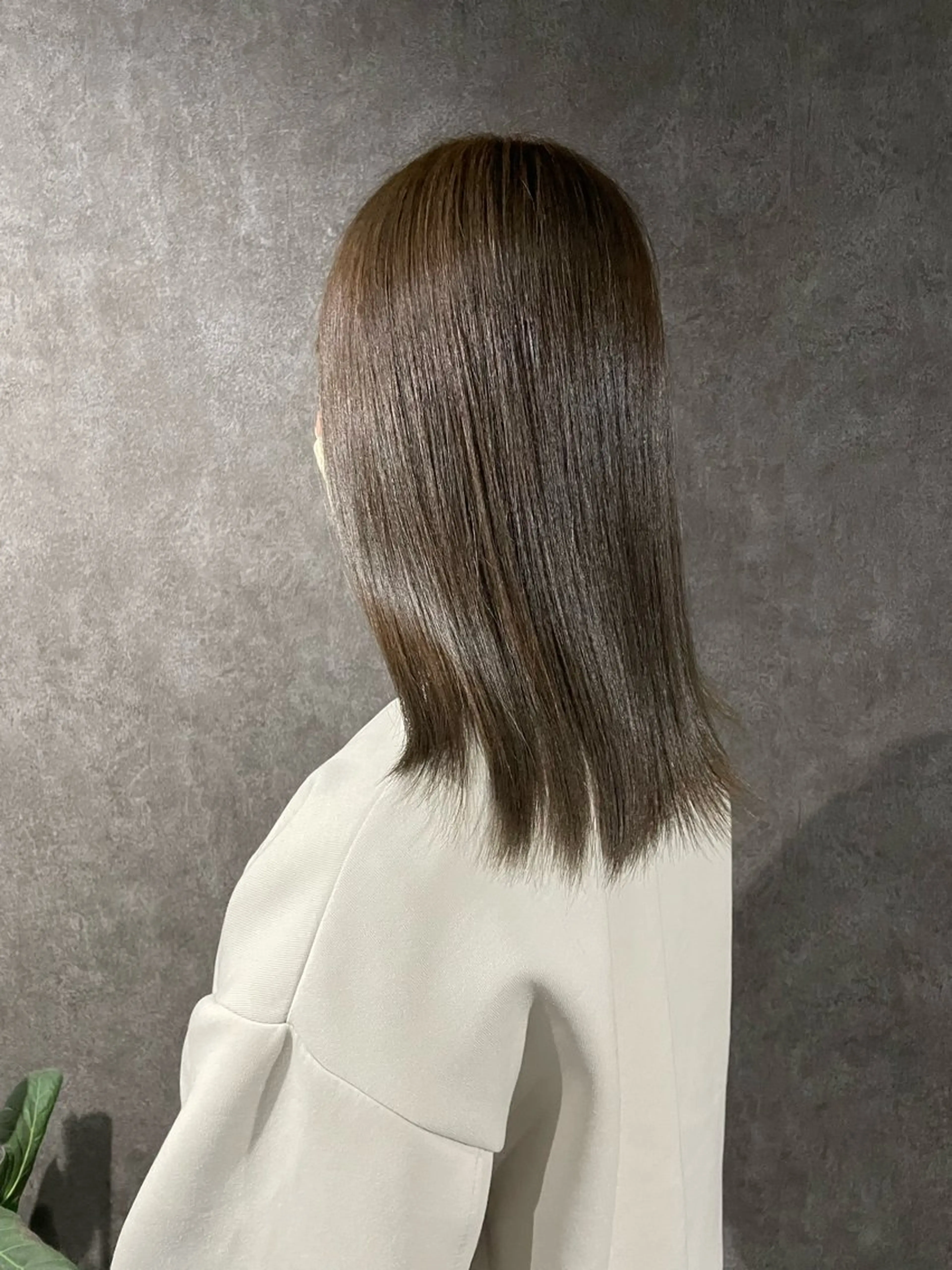 カラー グレージュ オリーブグレージュ オリーブグレー カット ヘアカラー トリートメント REGOLITH （レゴリス）所属・山田隆成/韓国カット バレ、ハイライト得意のヘアスタイル