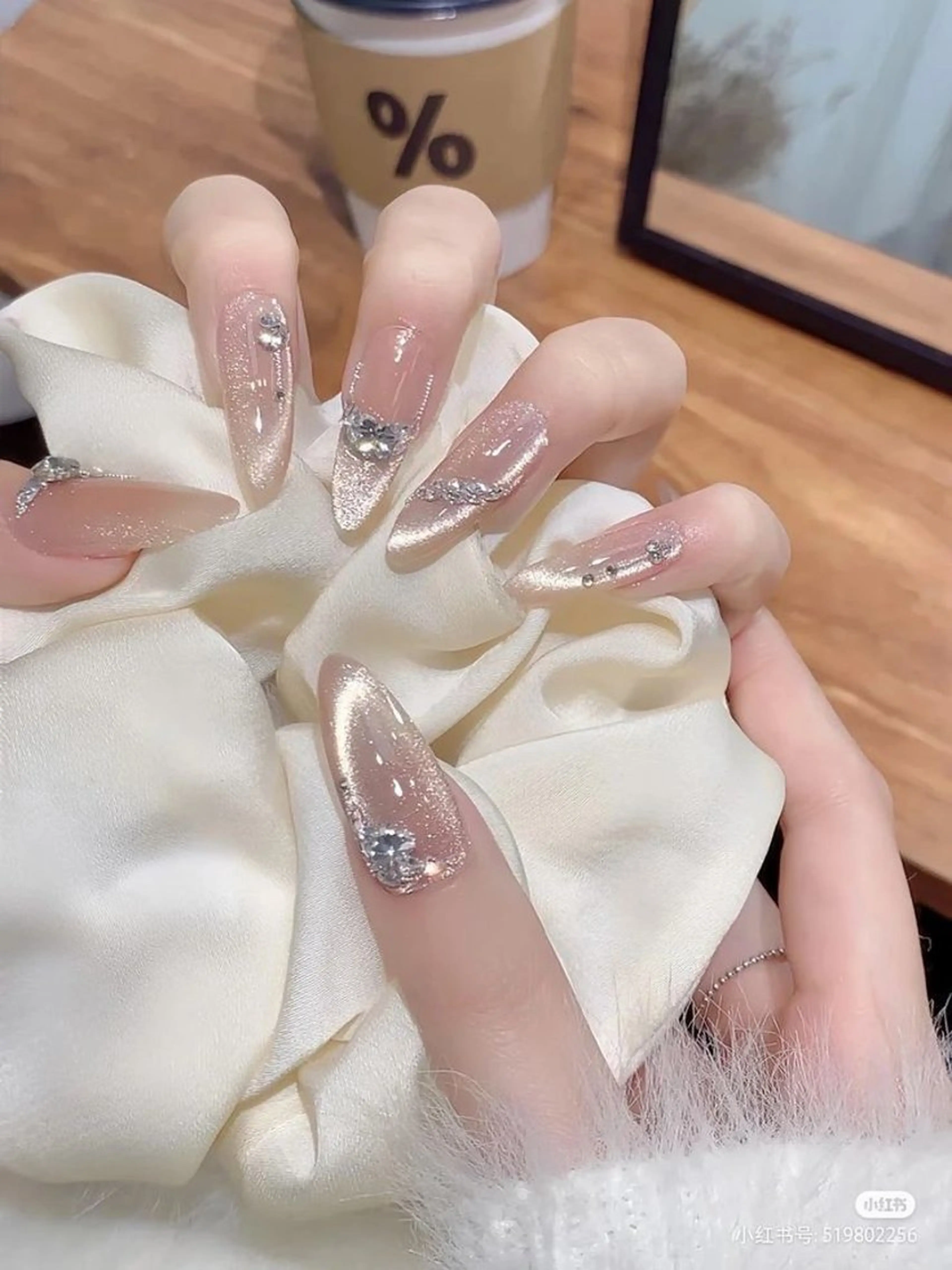 ネイル 韓国ネイル 持ち込み ニュアンスネイル ネイルチップ ハンドネイル Rose Ana.Chuoのネイルデザイン