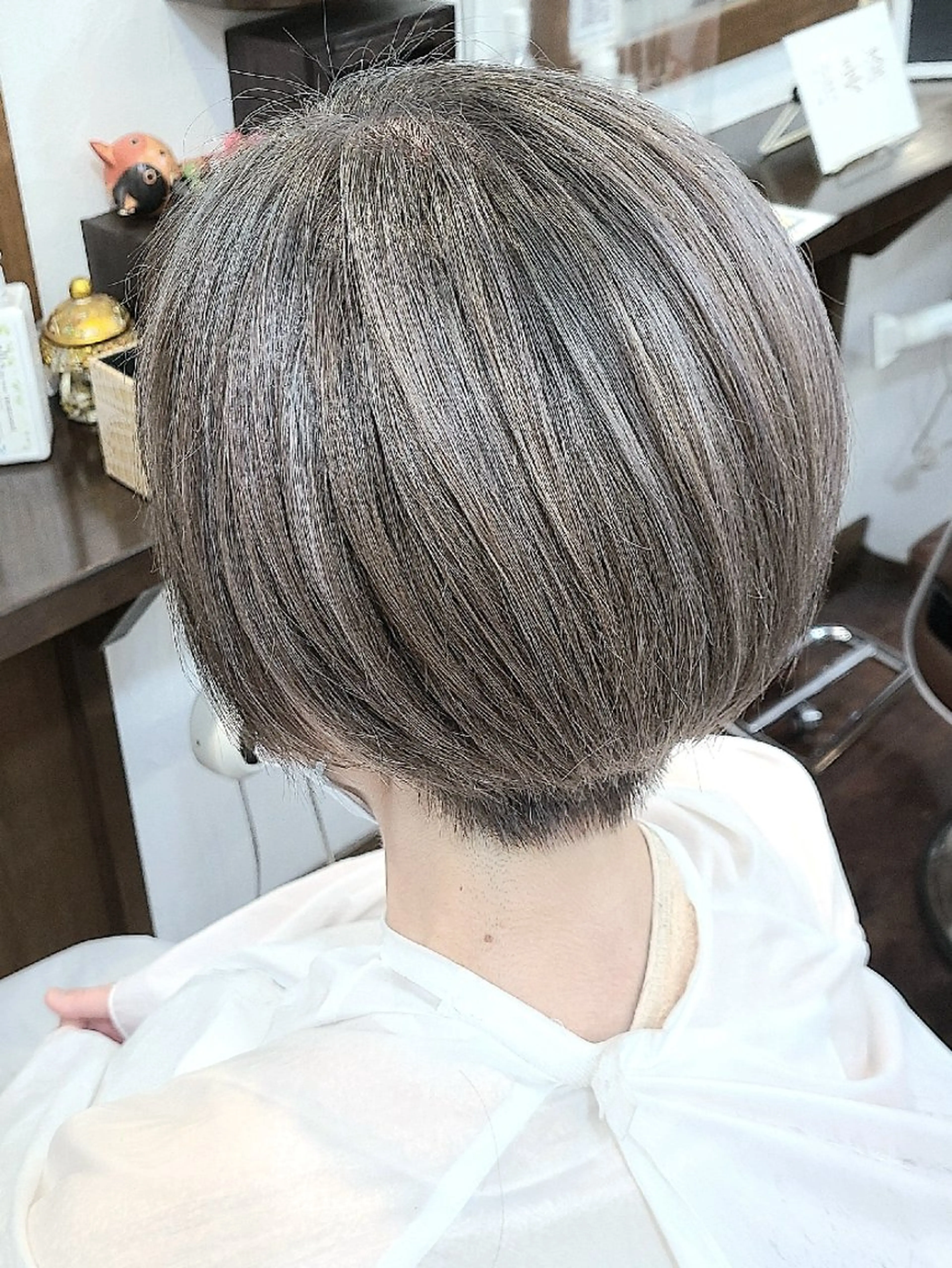 ショート カラー 【大宮】デザイナー Anne 諳 アンのヘアスタイル