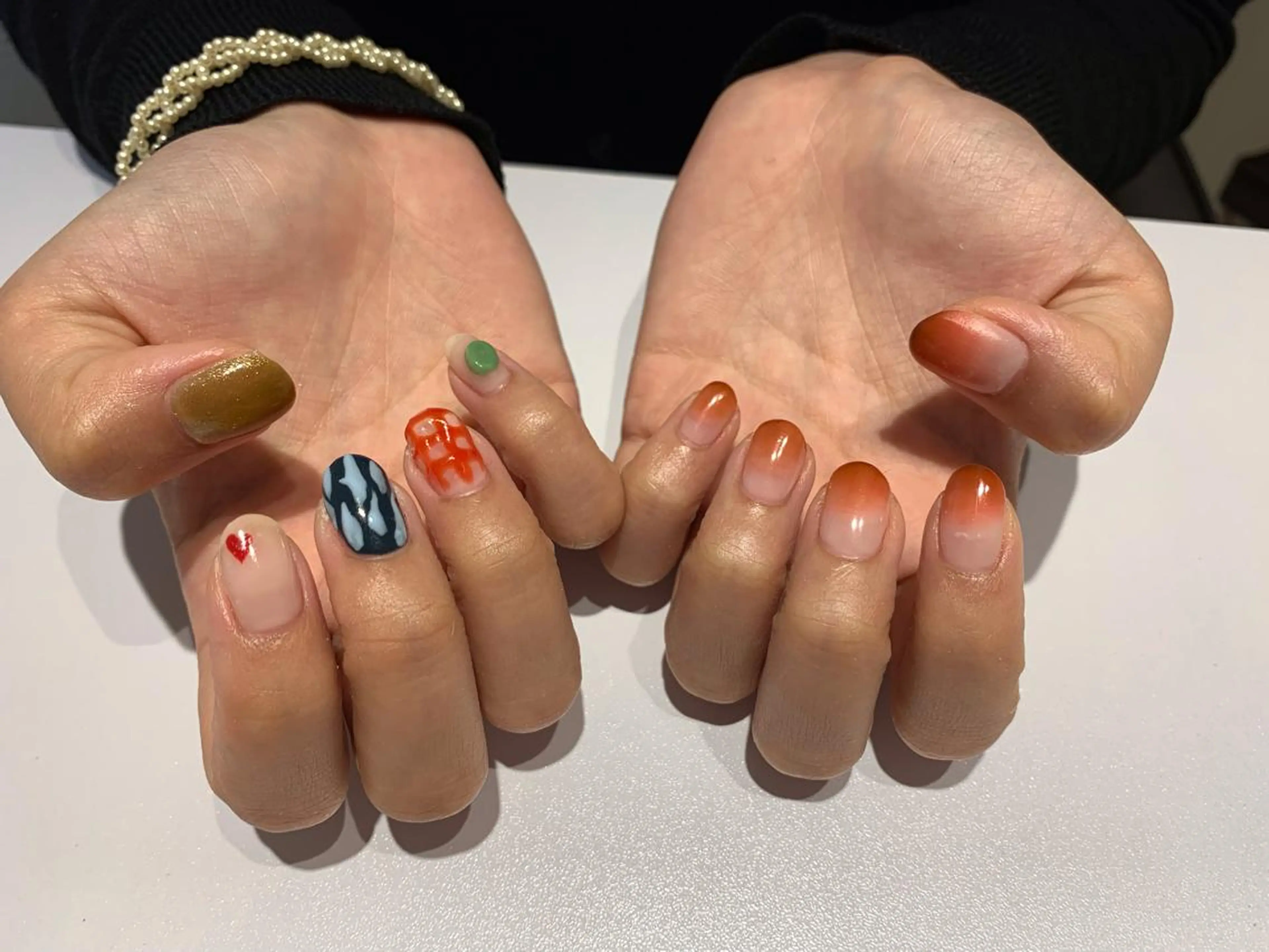 ネイル ハンドネイル ハンドケア nail salon　Natural Cure所属・平井 彩香のネイルデザイン