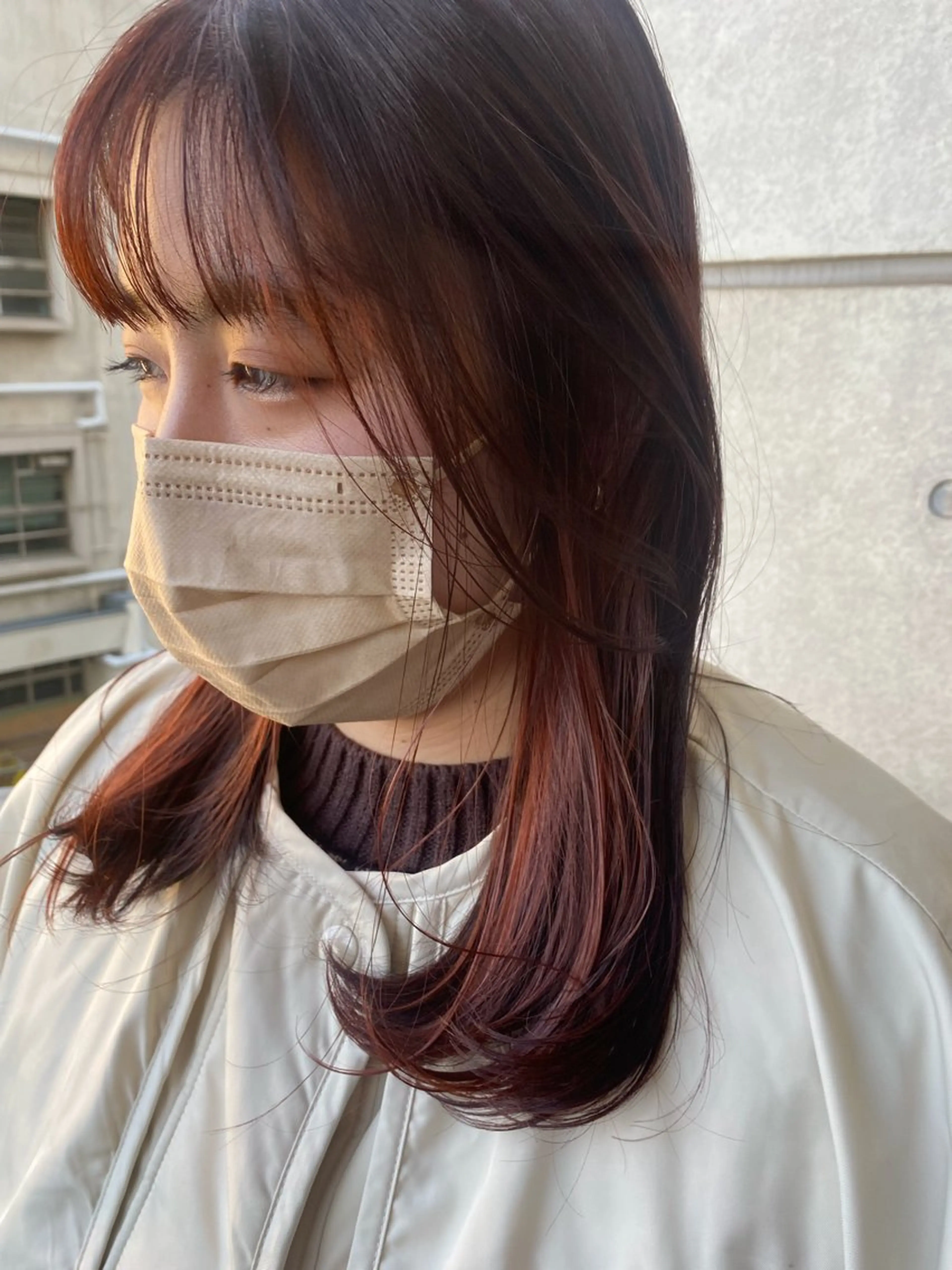 セミロング カラー ヘアカラー 室谷 侑奈のヘアスタイル