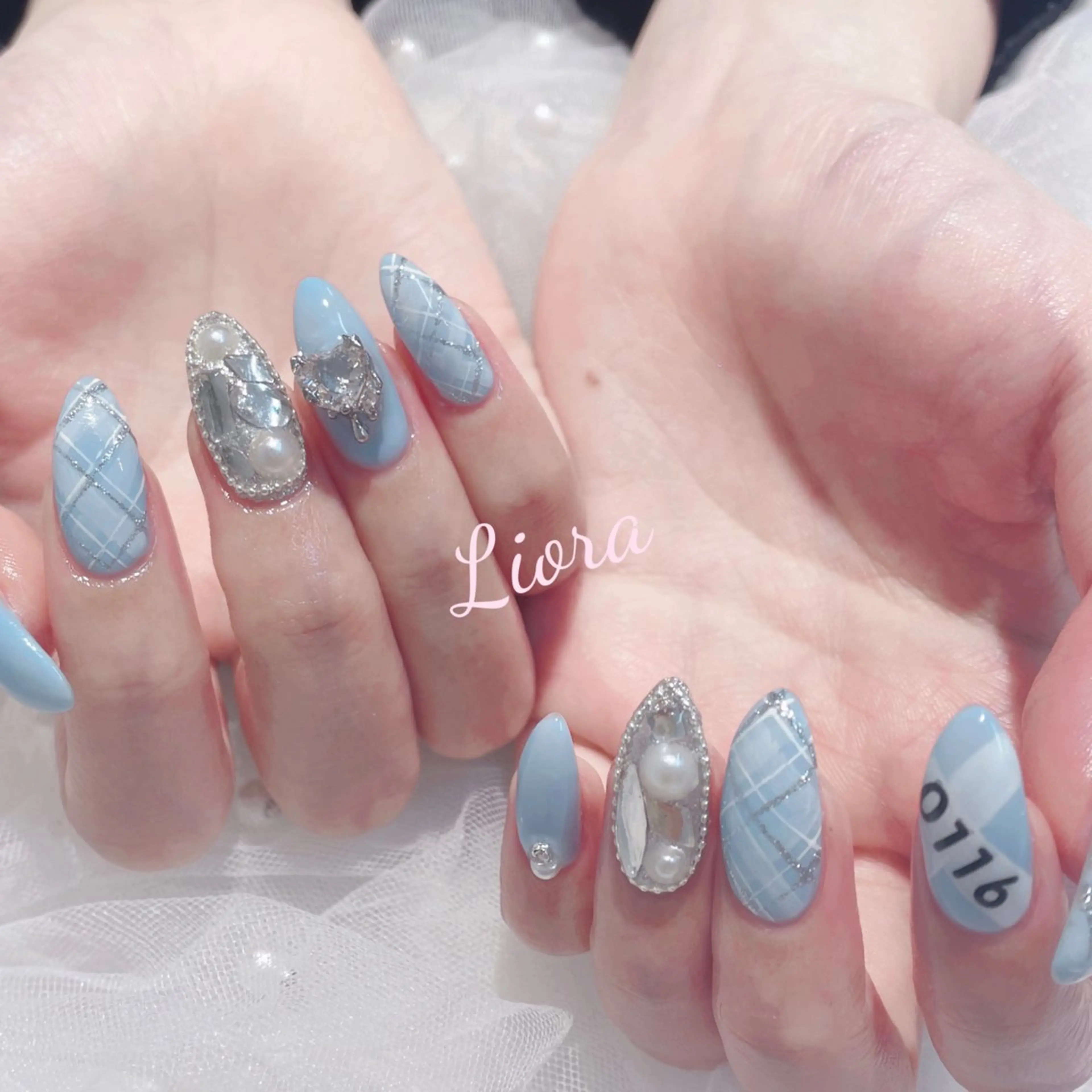 ネイル フレンチネイル ジェルネイル ガーリー グラデーション キラキラネイル Liora ネイルサロン所属・Liora nail salonのネイルデザイン