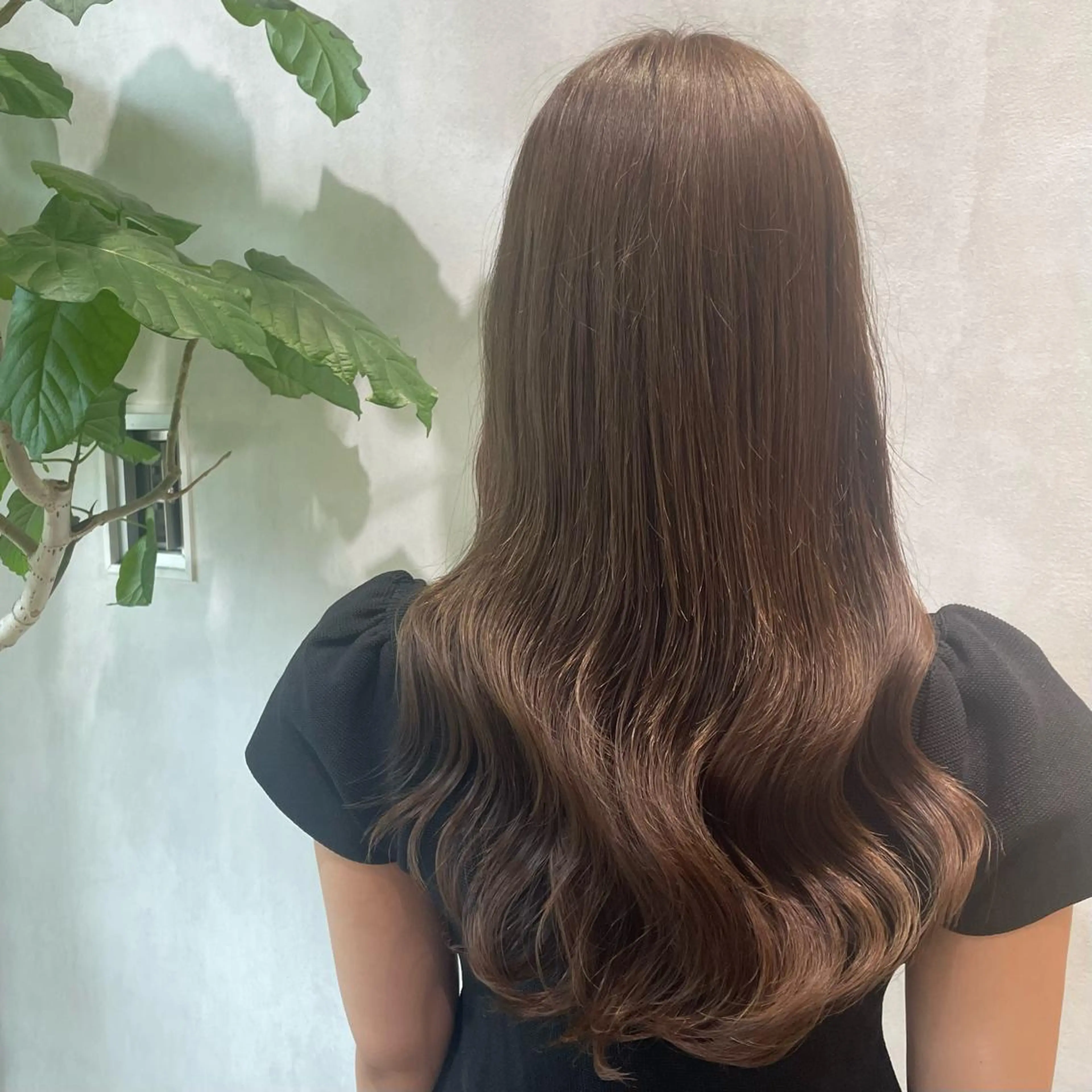 ロング カラー ブラウンカラー オリーブブラウン Lico所属・濱野 玲奈のヘアスタイル