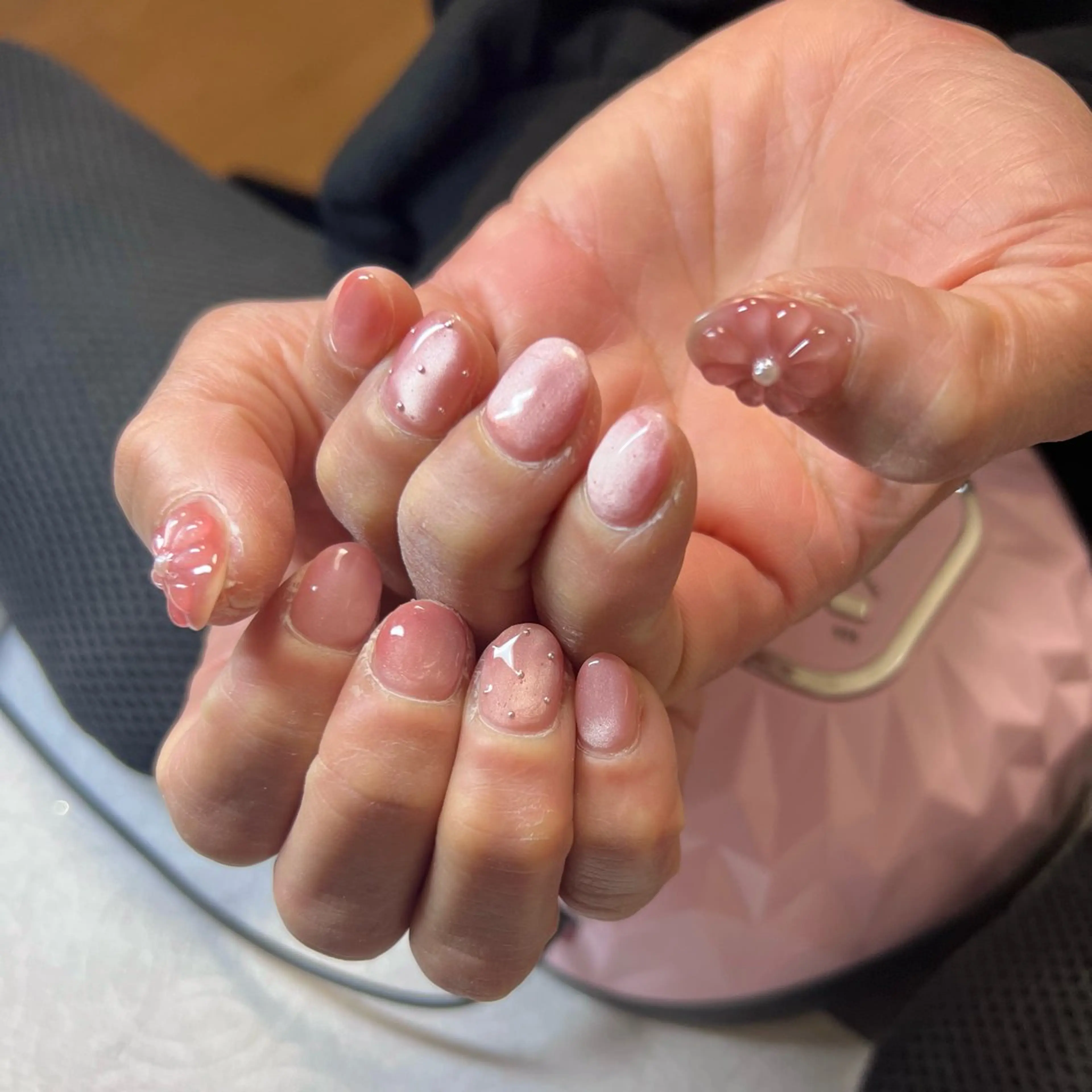 ネイル クリアネイル フラワーネイル ぷっくりネイル やつや ももかのネイルデザイン