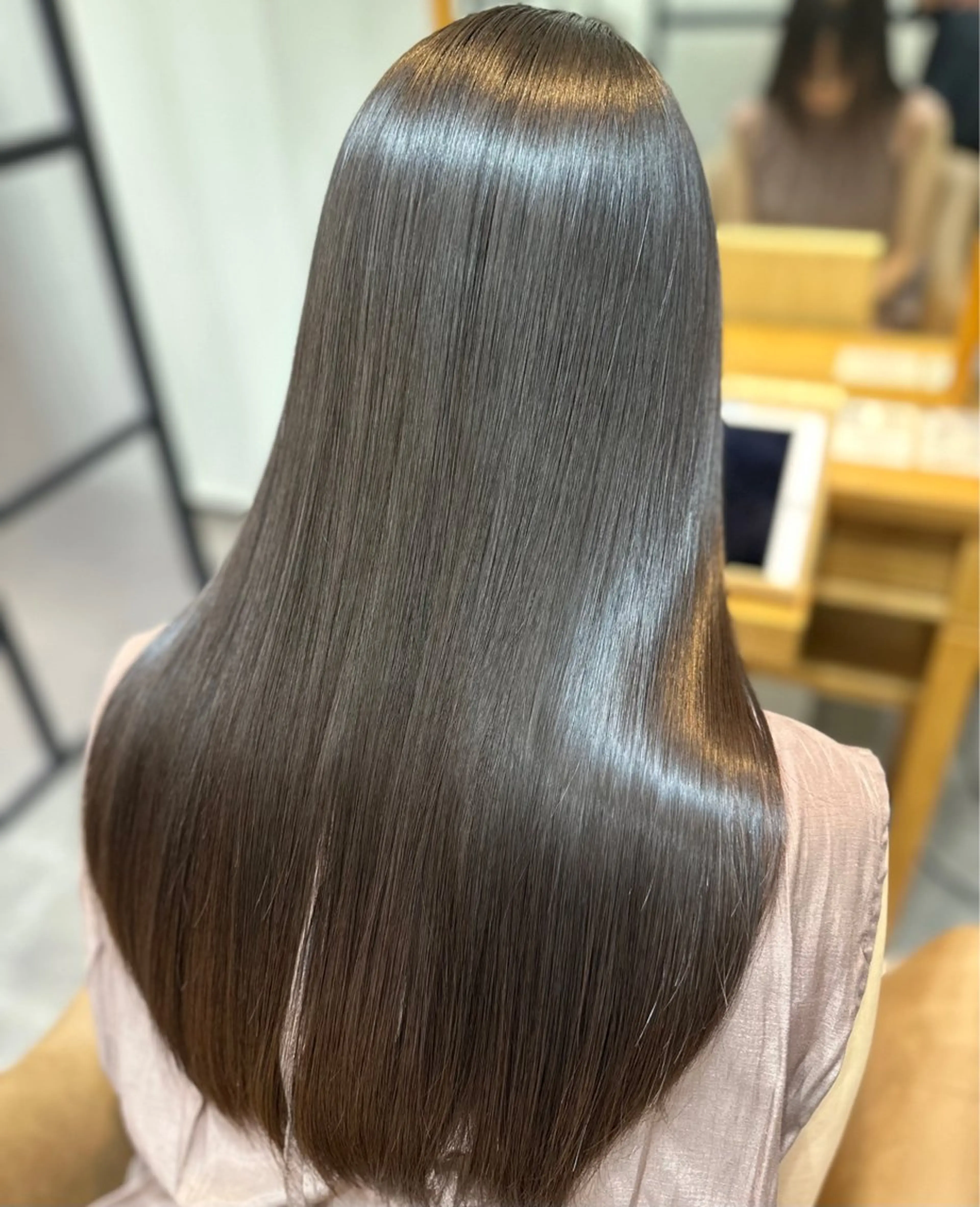 超高濃度水素ケアストレート+カラー+トリートメントの写真