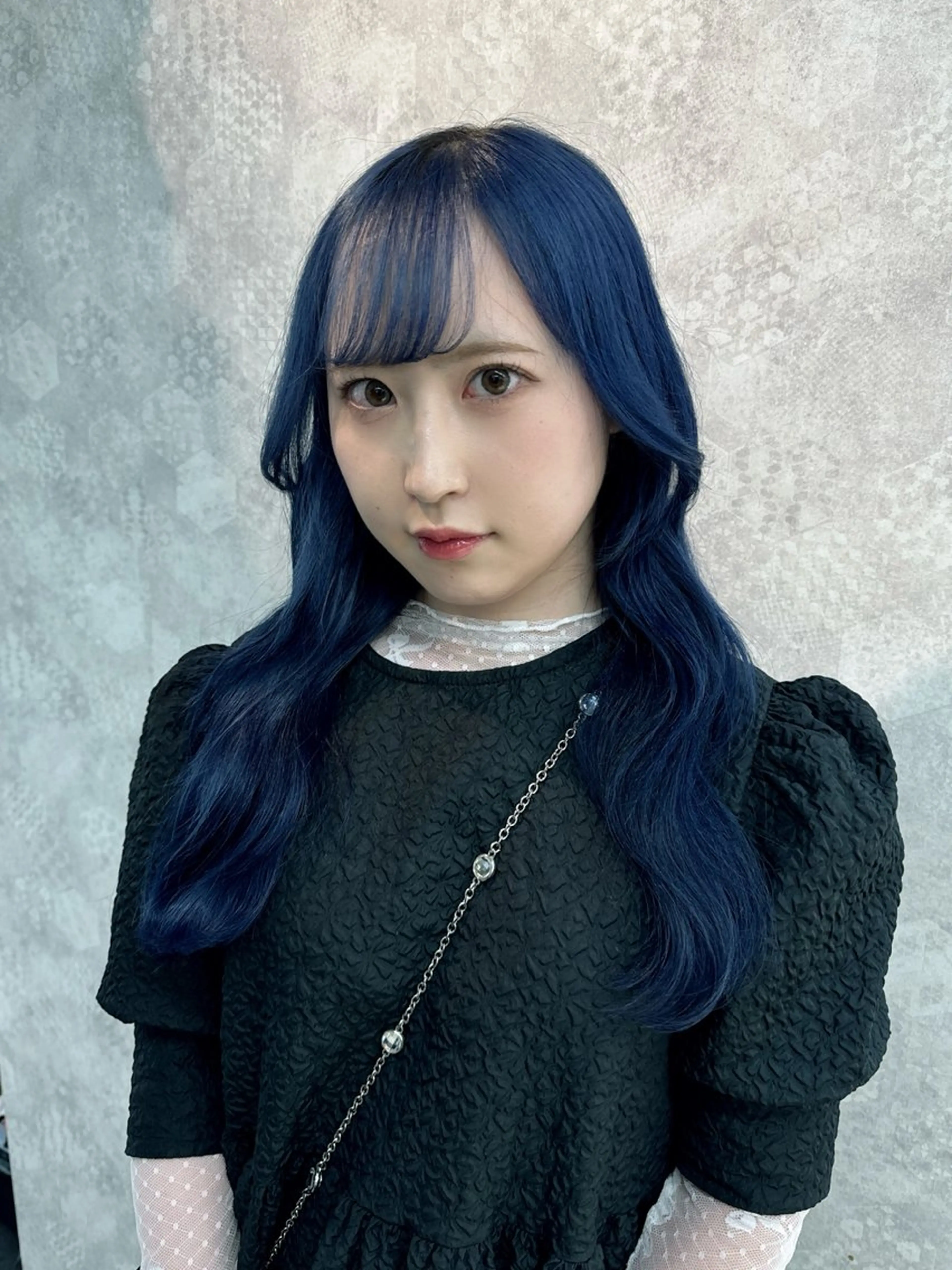 ロング カラー ヘアアレンジ ヘアカラー トリートメント 寒色アイドルカラー JUNOチナツのヘアスタイル