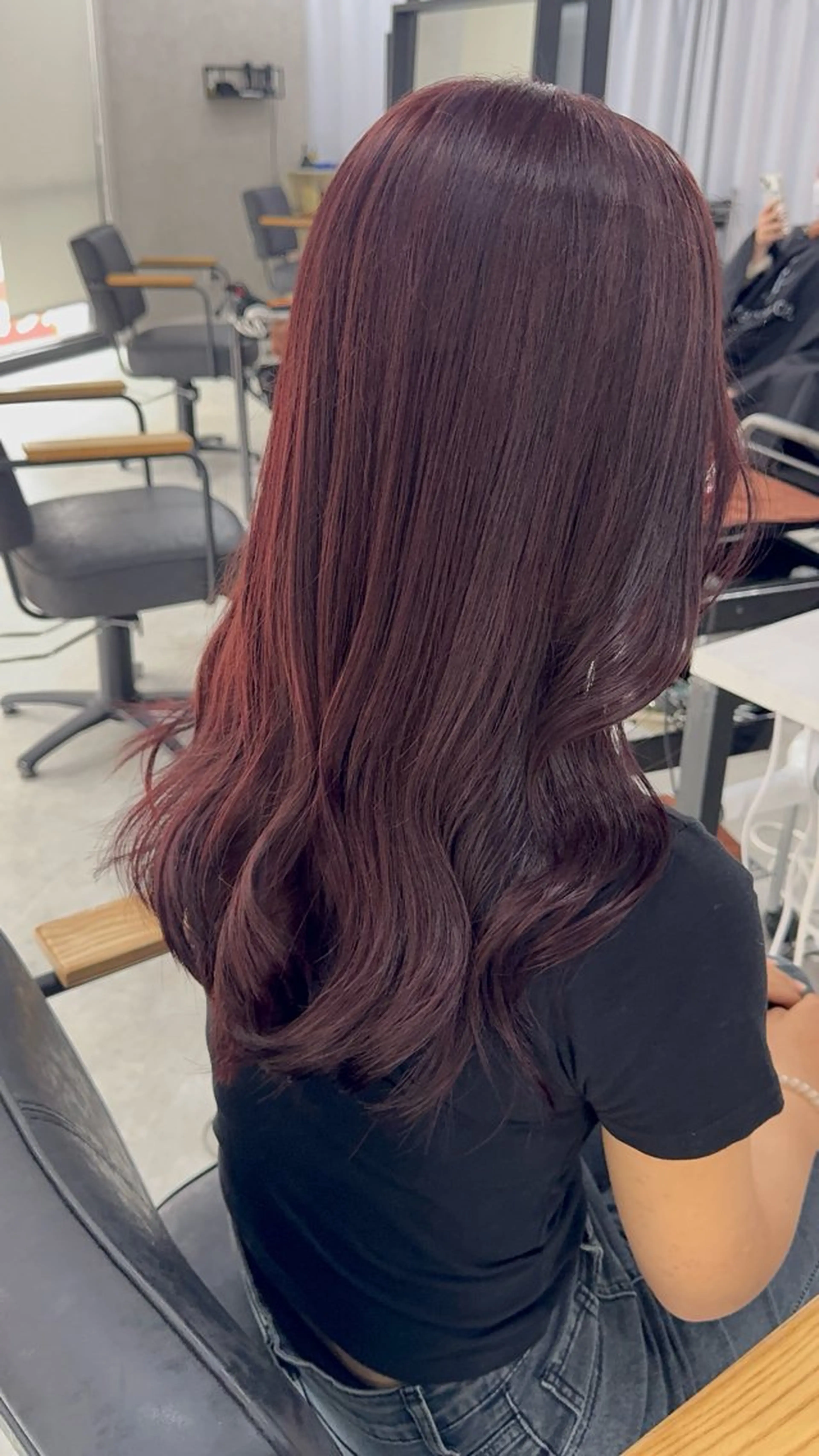 ロング カラー アッシュ アッシュブラウン ベージュカラー 黒髪 ブリーチ カット ヘアカラー トリートメント 赤み無し柔らかカラー 【梅田】madokaのヘアスタイル