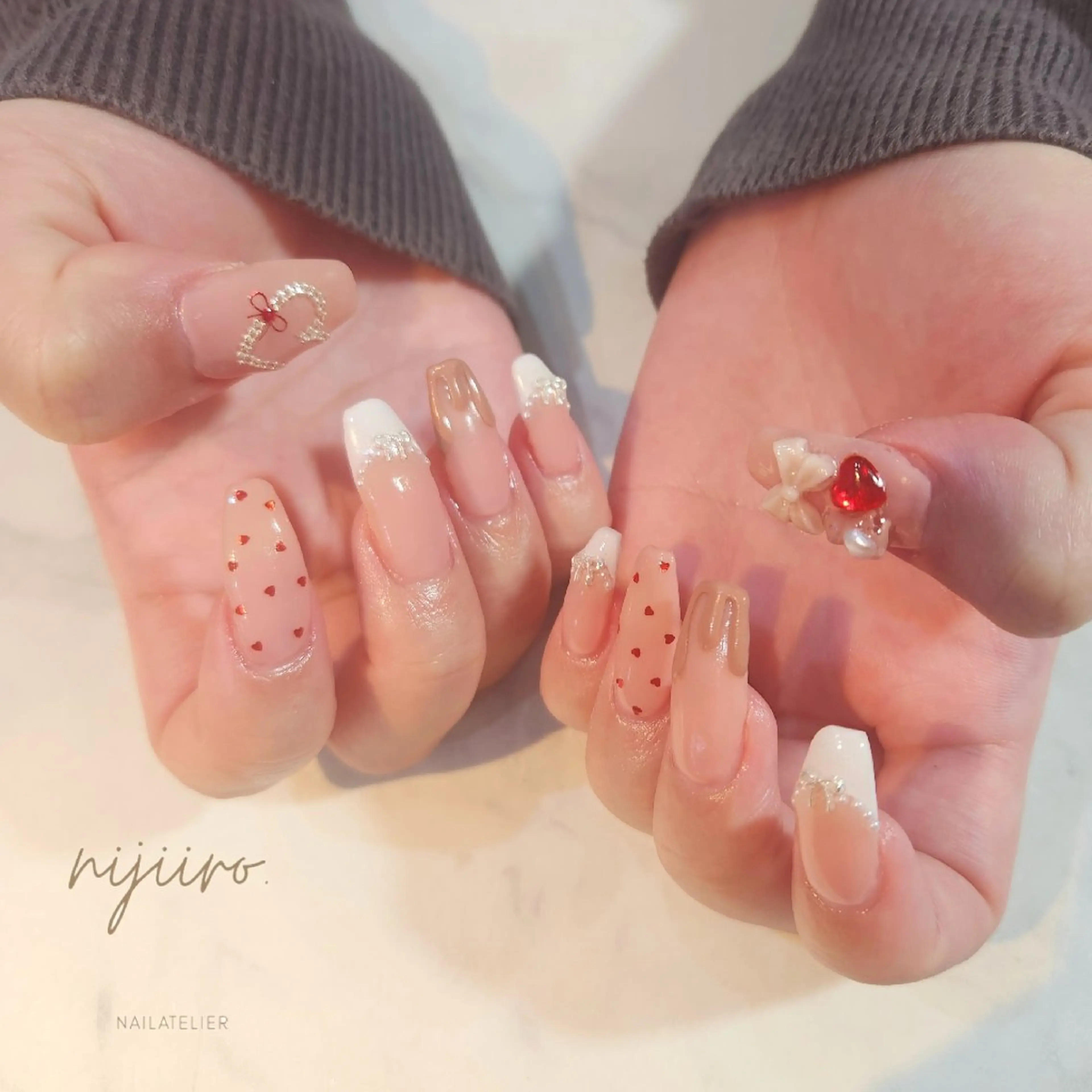 ネイル ハンドネイル nailatelier nijiiro.所属・nijiiro🌈 サトウのネイルデザイン