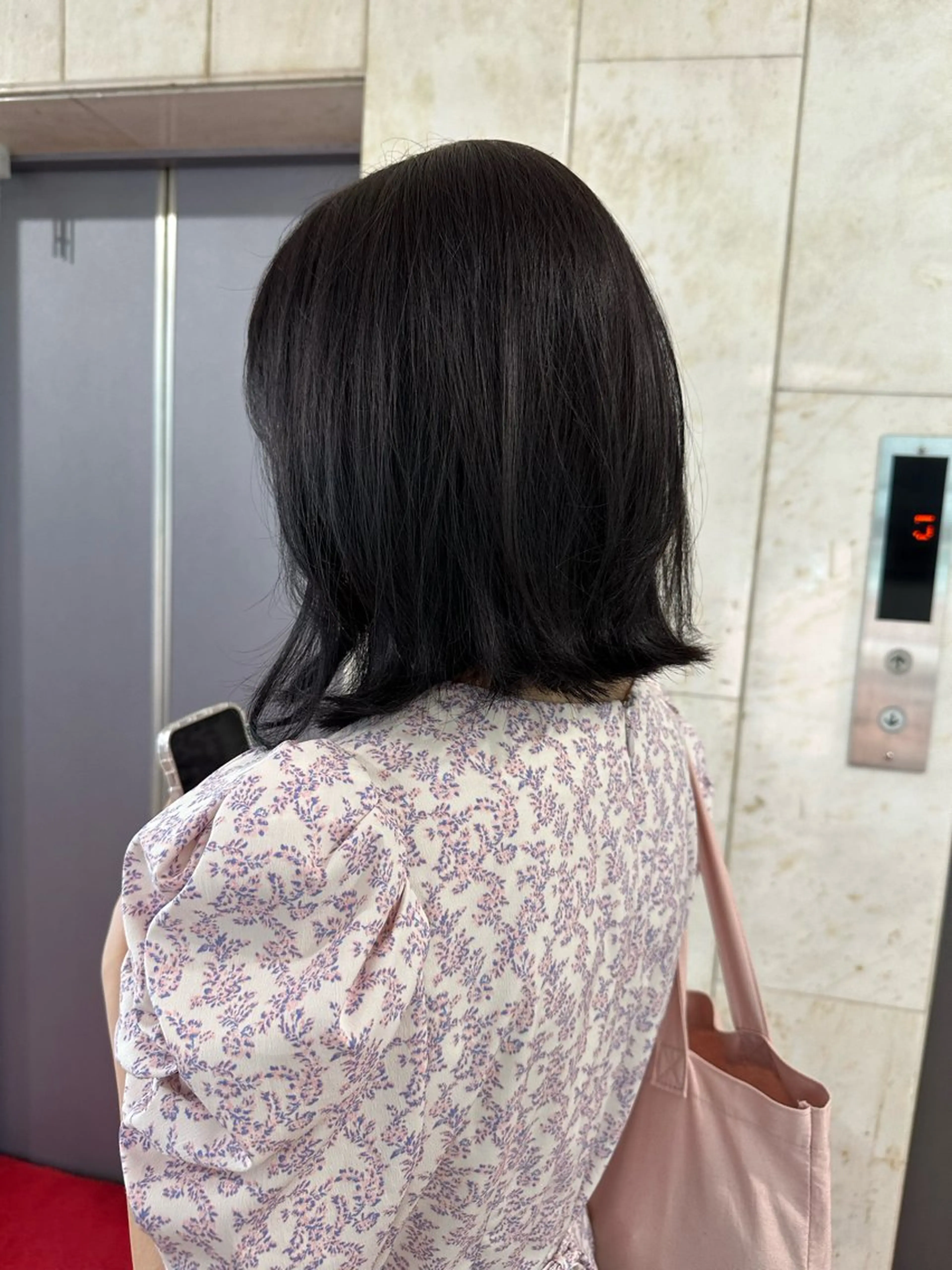 ミディアム カット ヘアカラー トリートメント オブヘア所属・銀座／ るかのヘアスタイル