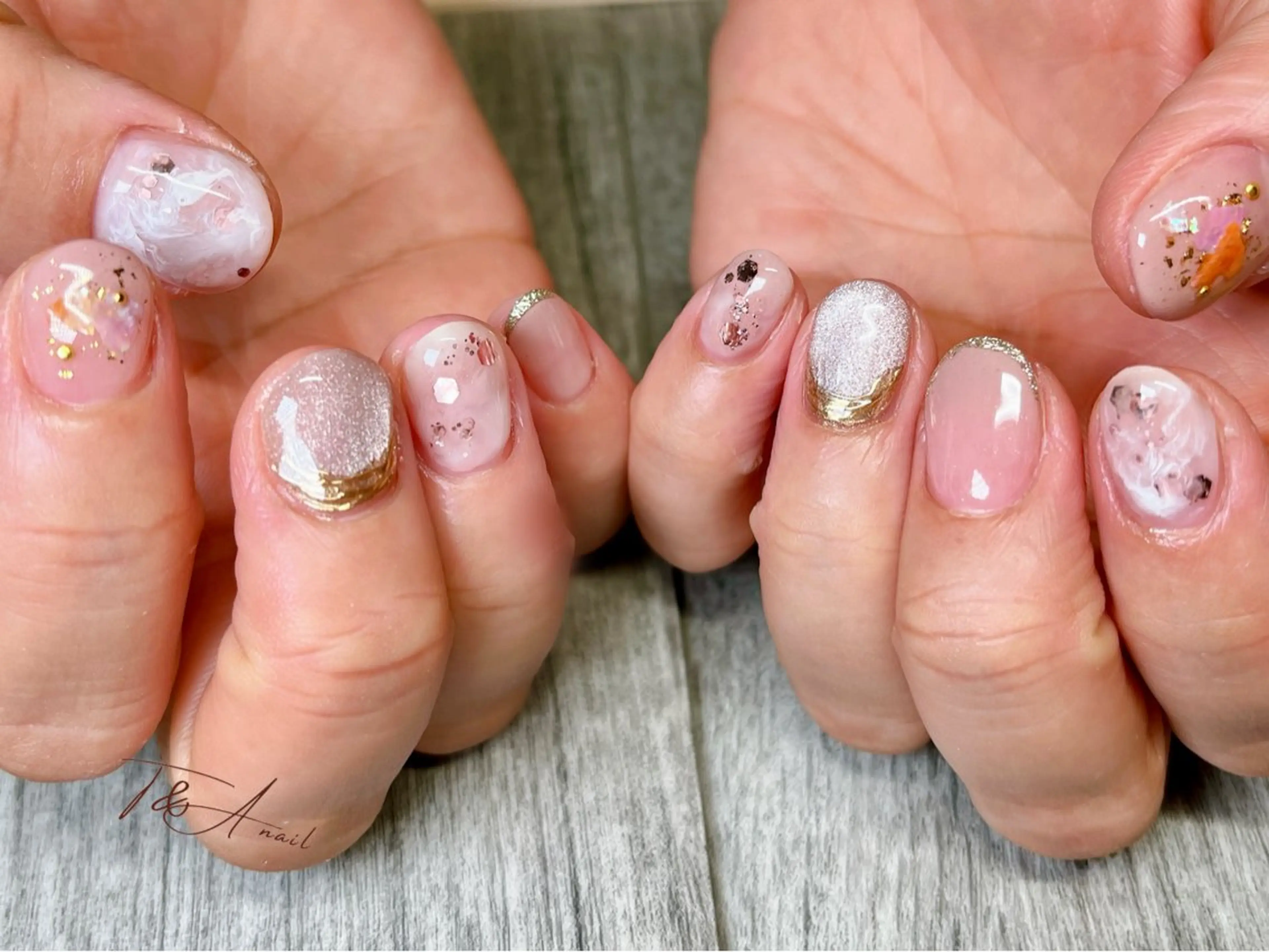 ネイル ジェルネイル マグネットネイル ニュアンスネイル スカルプネイル ショートネイル ハンドネイル T&A nailのネイルデザイン