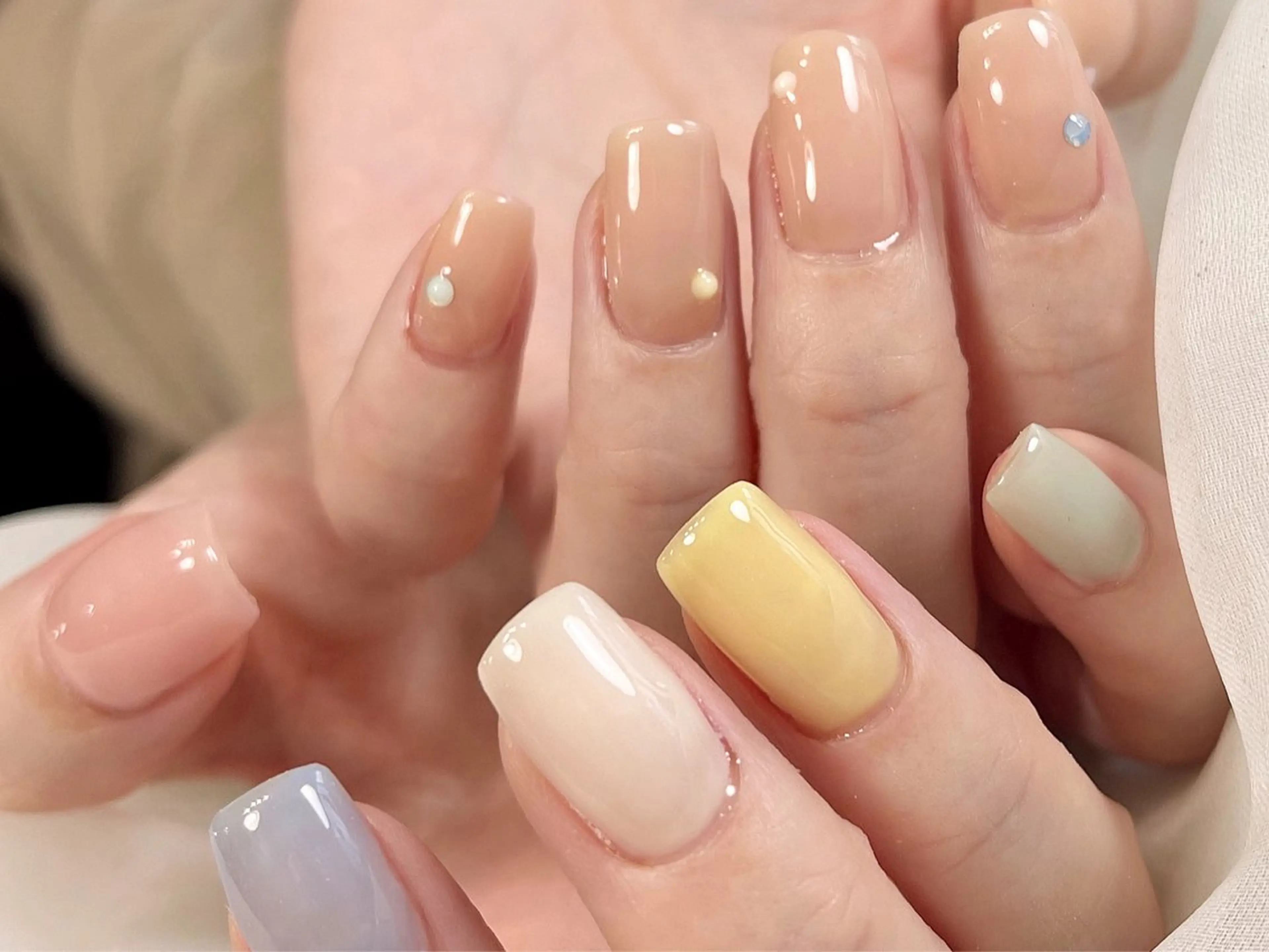 ネイル ストーンネイル ハンドネイル Petitmaison所属・Petit maisonのネイルデザイン