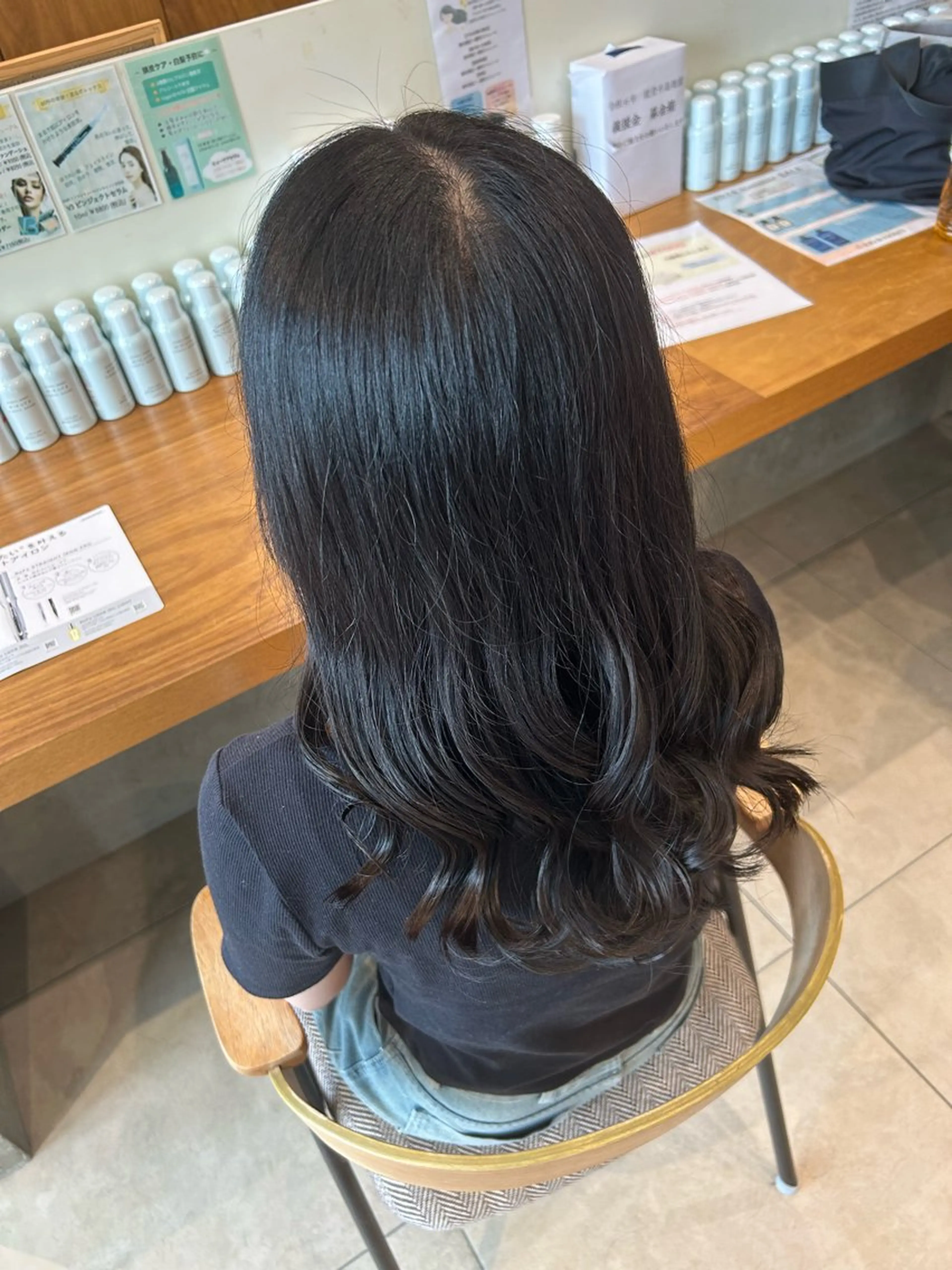 カラー 福田 愛友のヘアスタイル