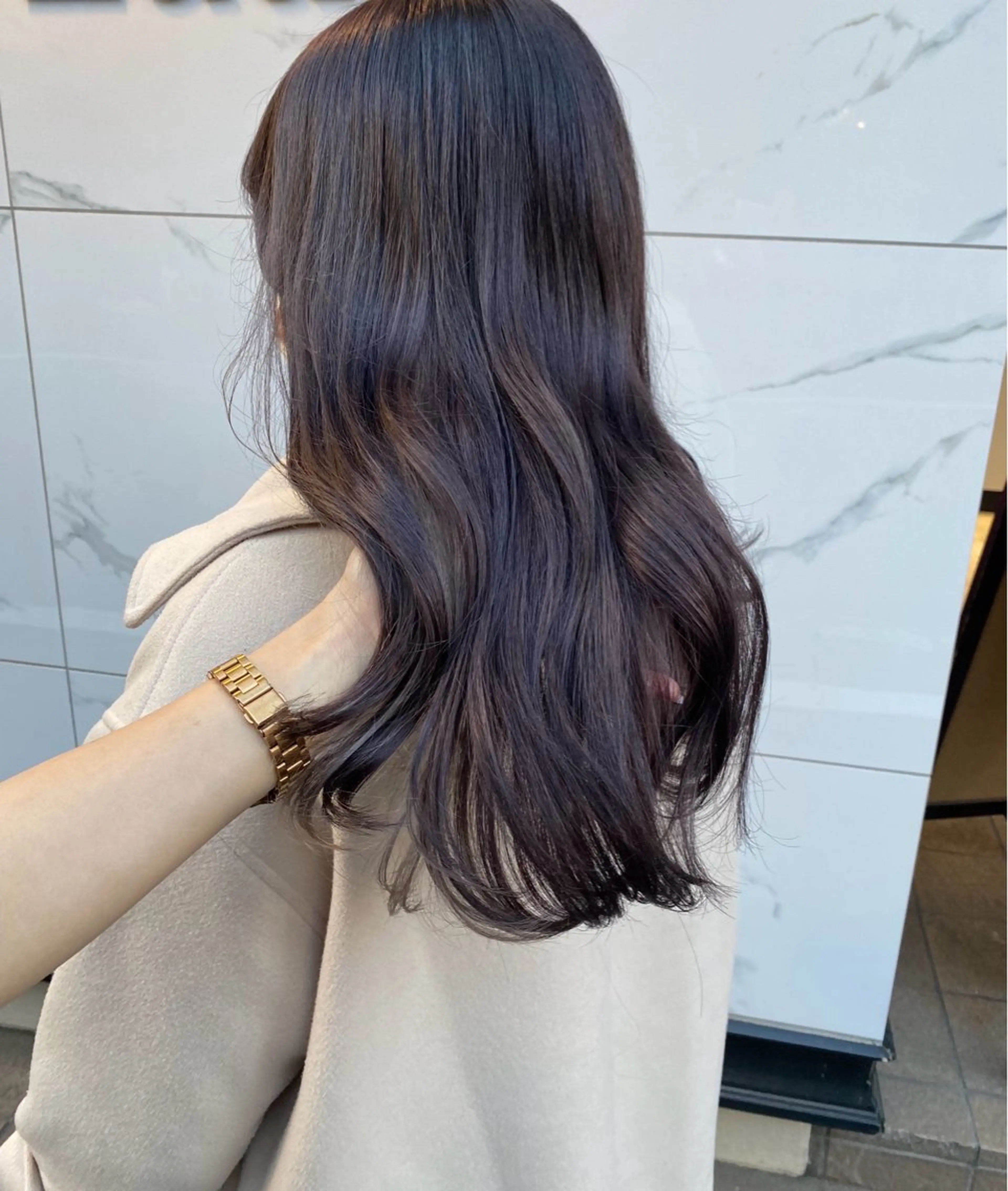 カラー ココアグレージュ グレージュ ヘアカラー ヘアセット 澤樹 遥菜のヘアスタイル