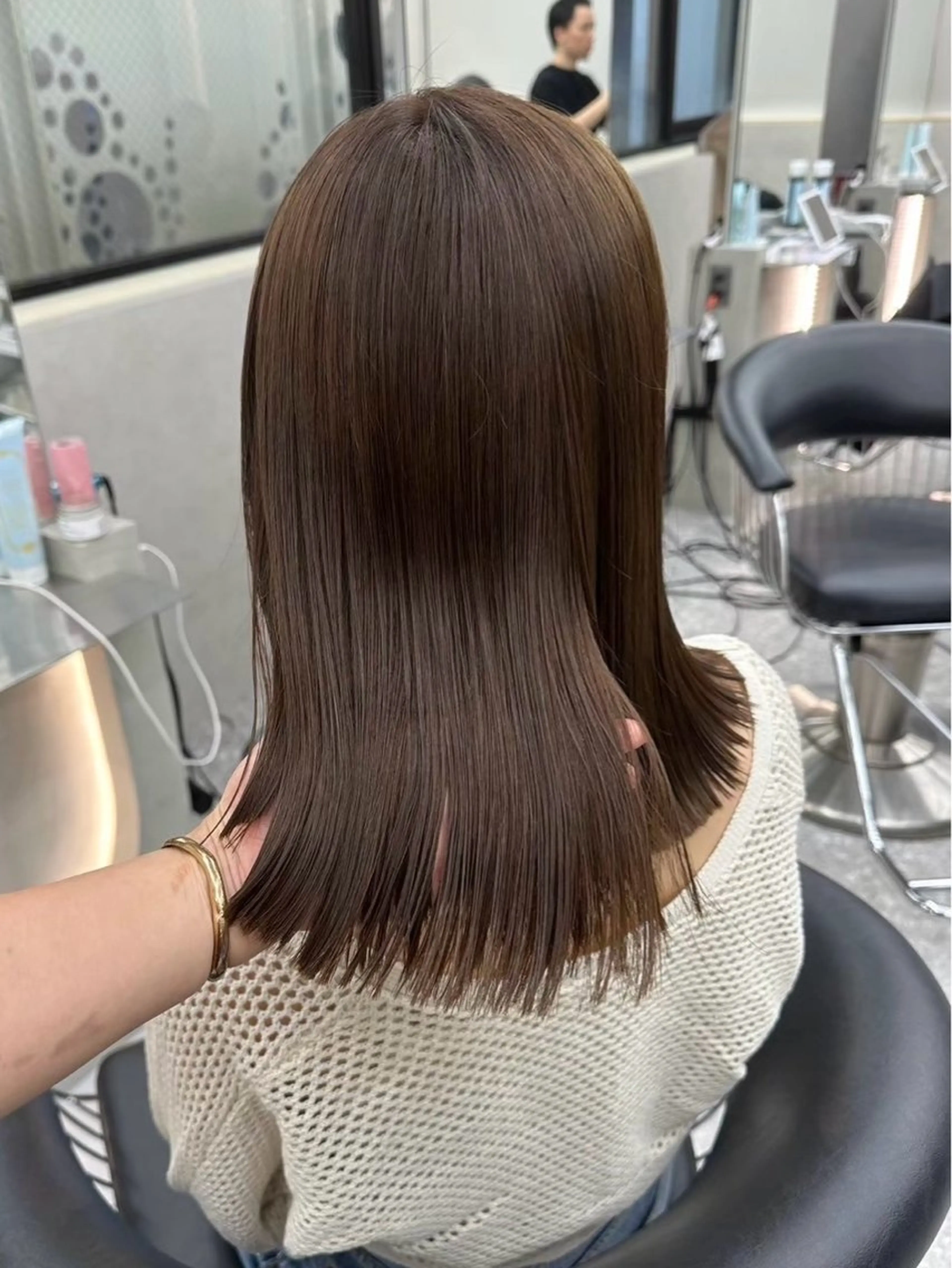 ミディアム カラー ベージュカラー レイヤーカット 縮毛矯正 【美髪矯正) 吉村　清志のヘアスタイル