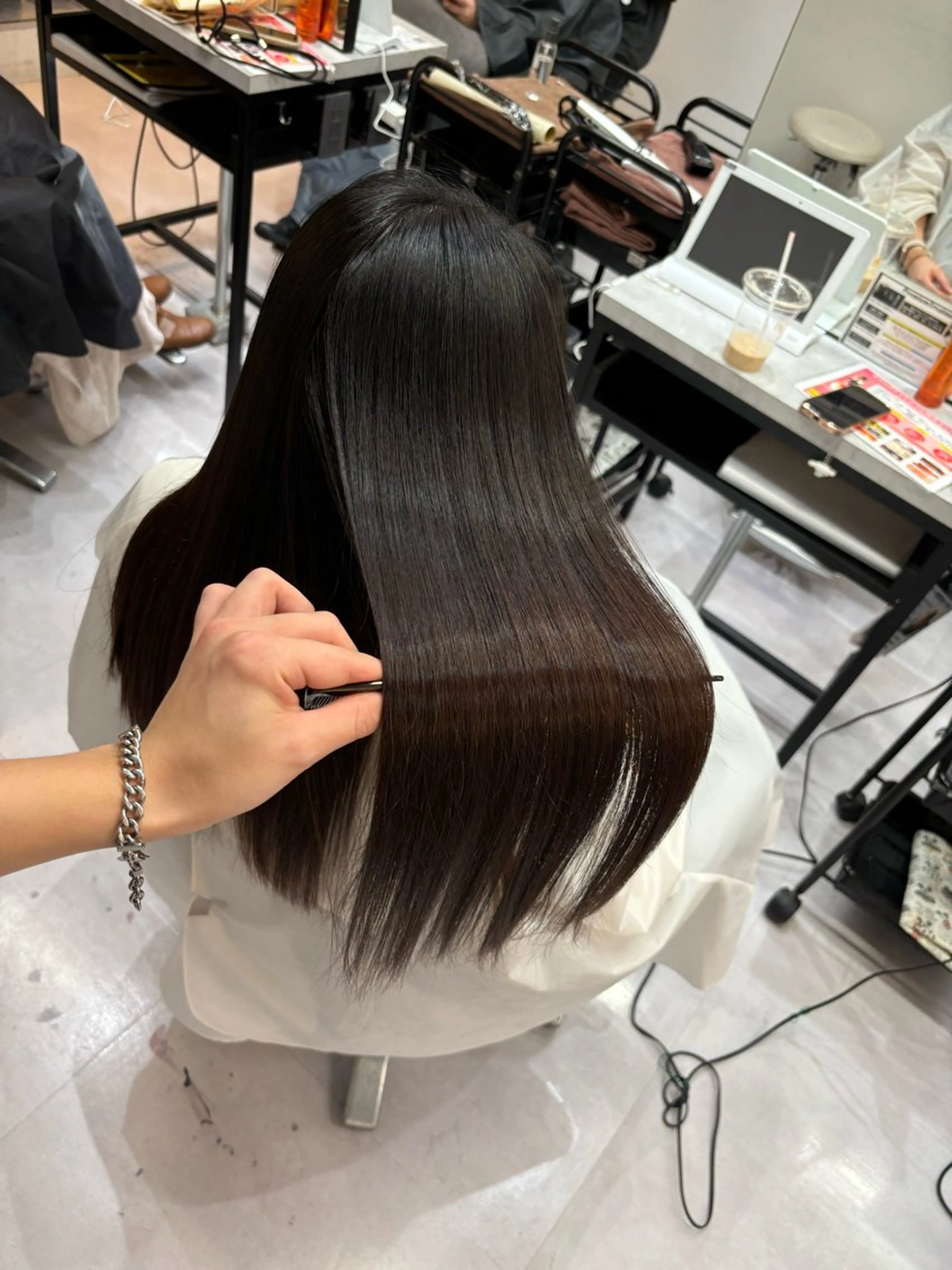 ロング カラー 🦋縮毛× 髪質改善🦋リョウヤのヘアスタイル