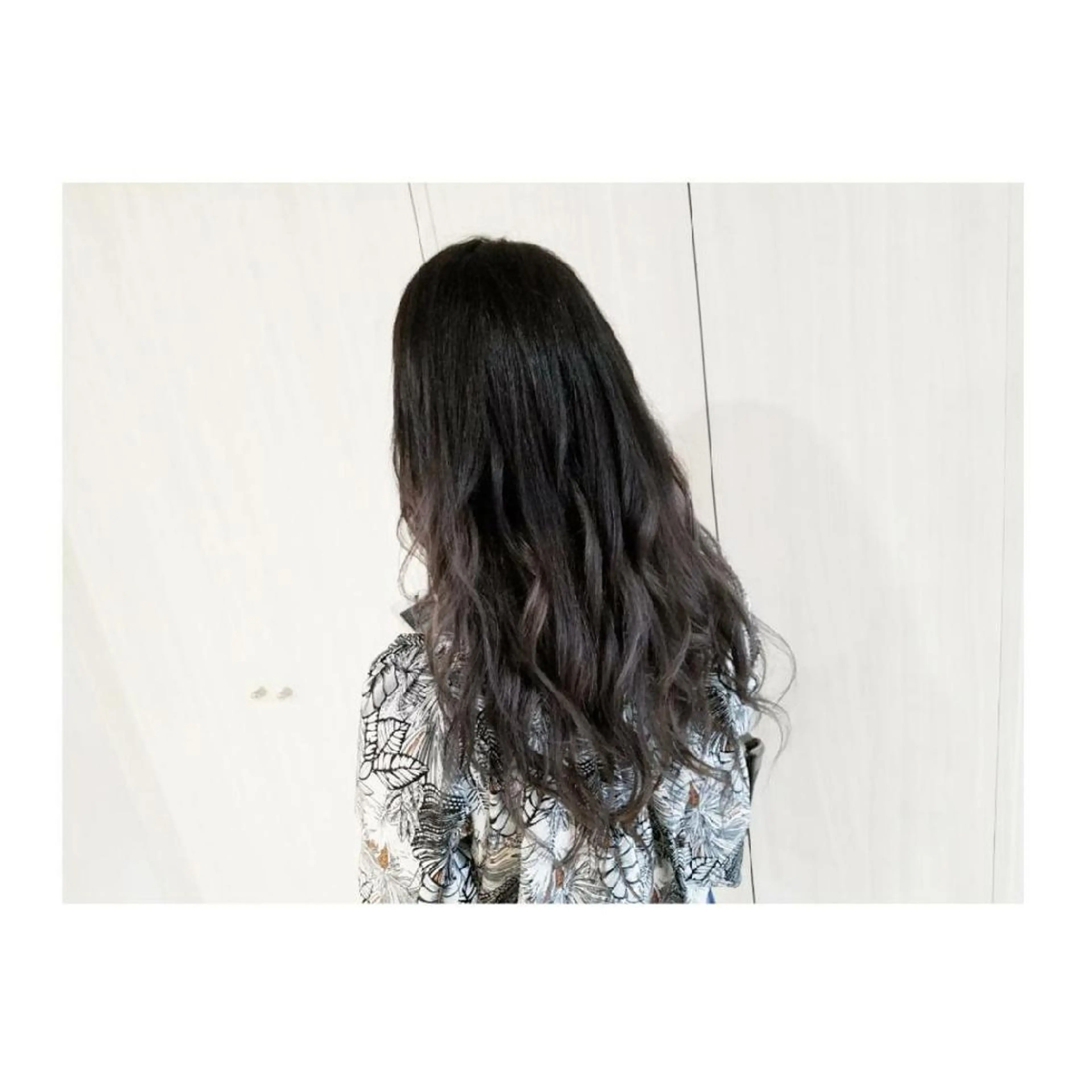 ロング カラー アッシュ ダークアッシュ カット ヘアカラー トリートメント Luana 矢場町のヘアスタイル
