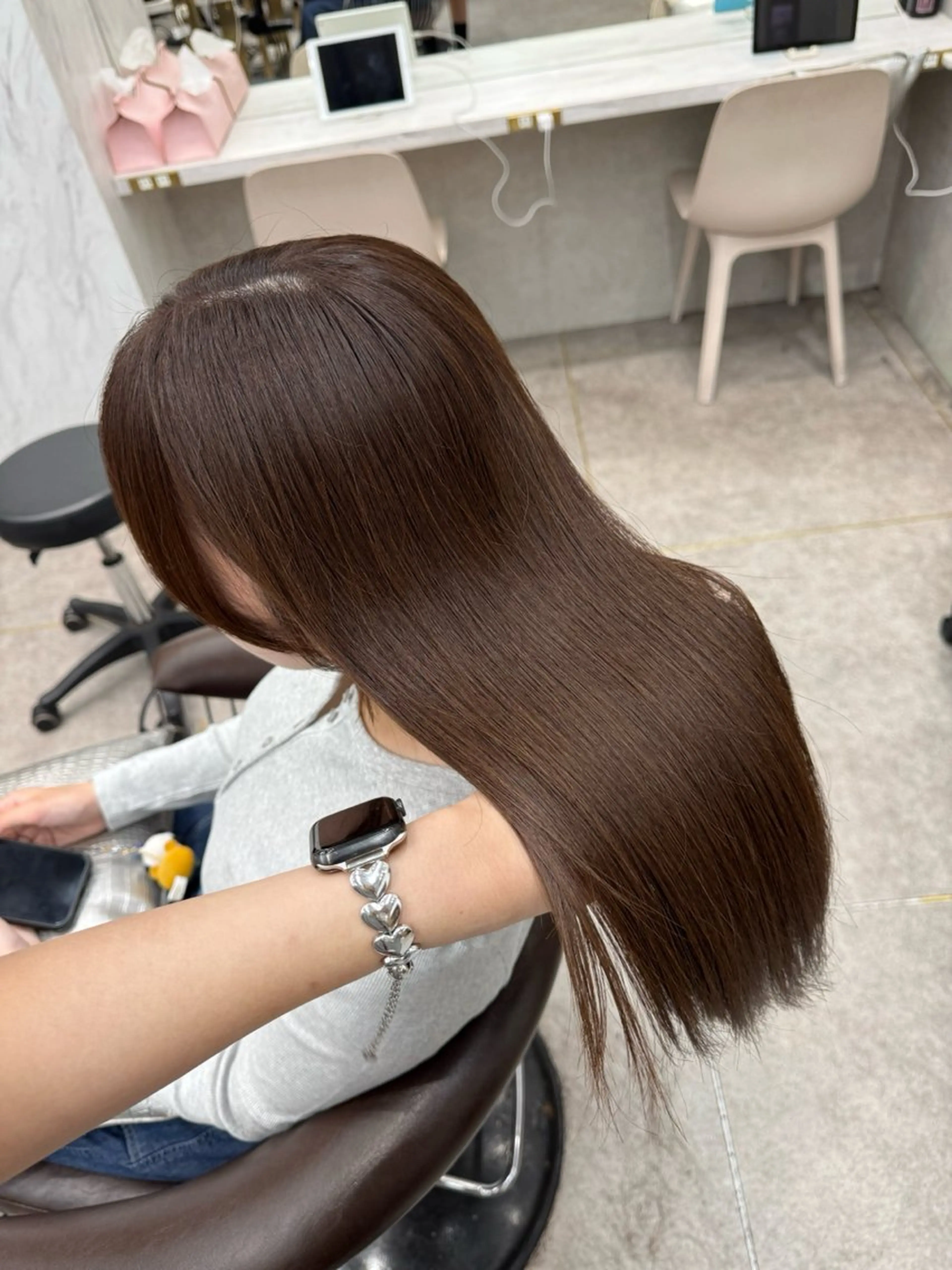 ロング karin ボブハイトーンのヘアスタイル