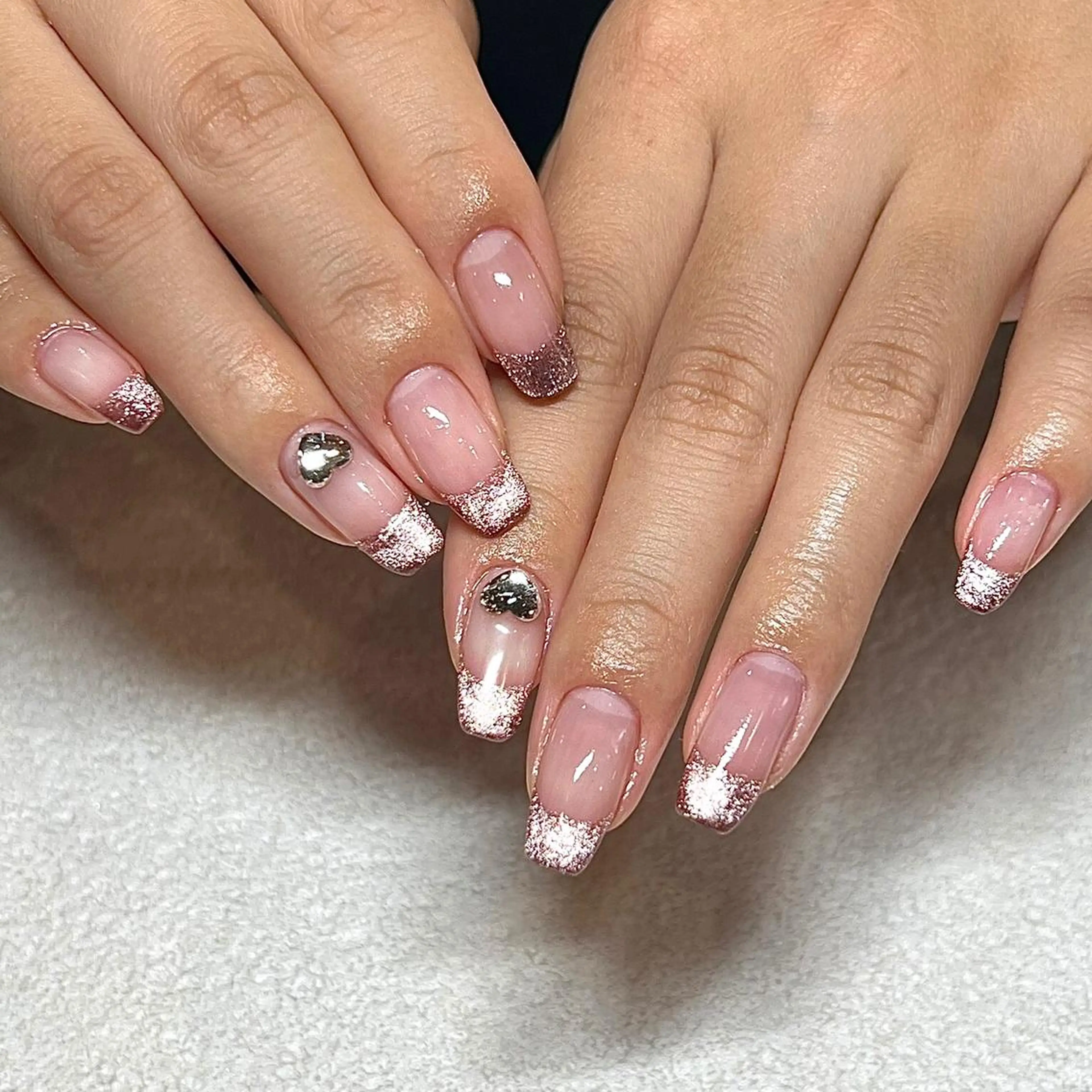 ネイル フレンチネイル マグネットネイル ハンドネイル Cleo中目黒店 Hinahoのネイルデザイン