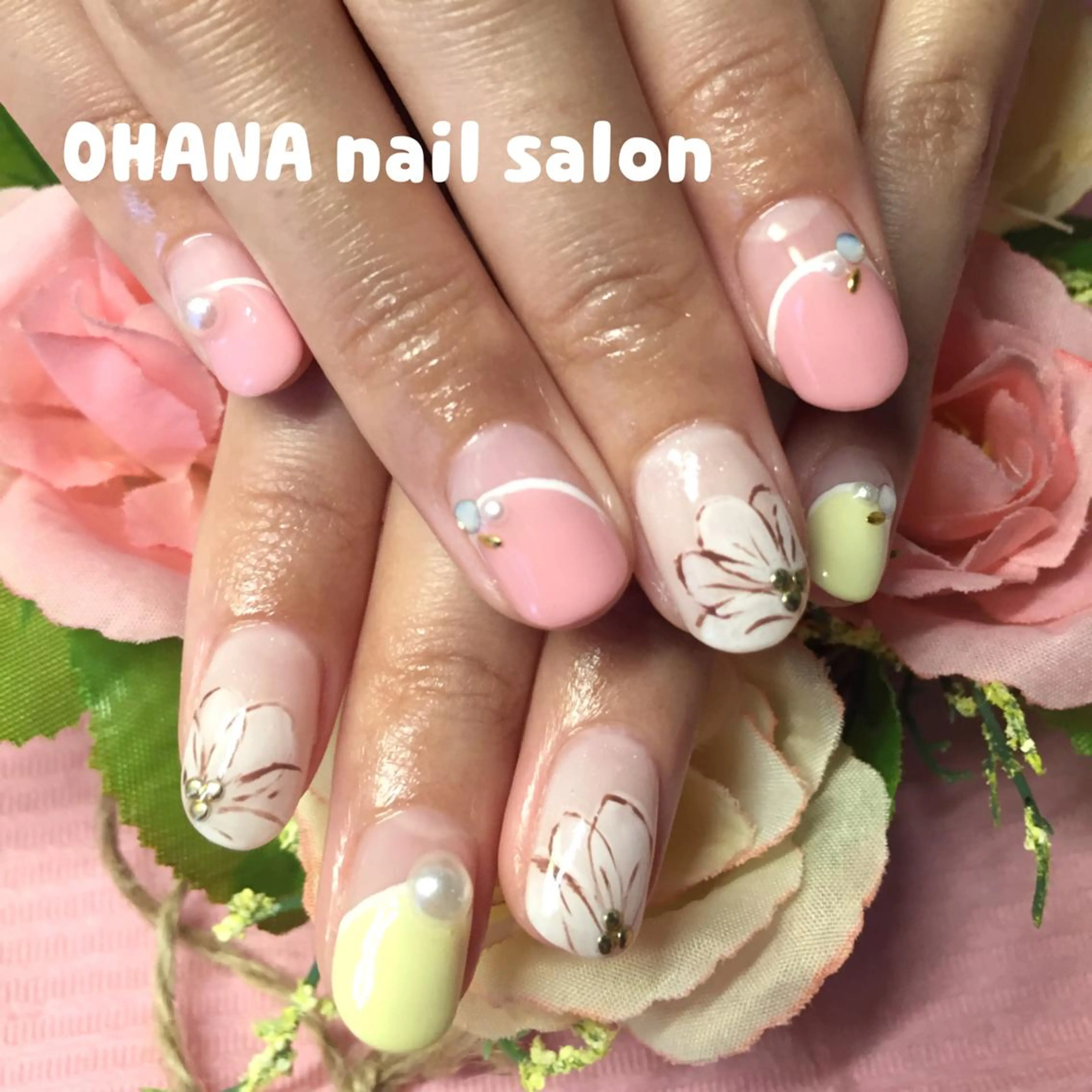 ネイル ジェルネイル 春ネイル 那覇🏝️台湾人 ネイリストSHIUのネイルデザイン