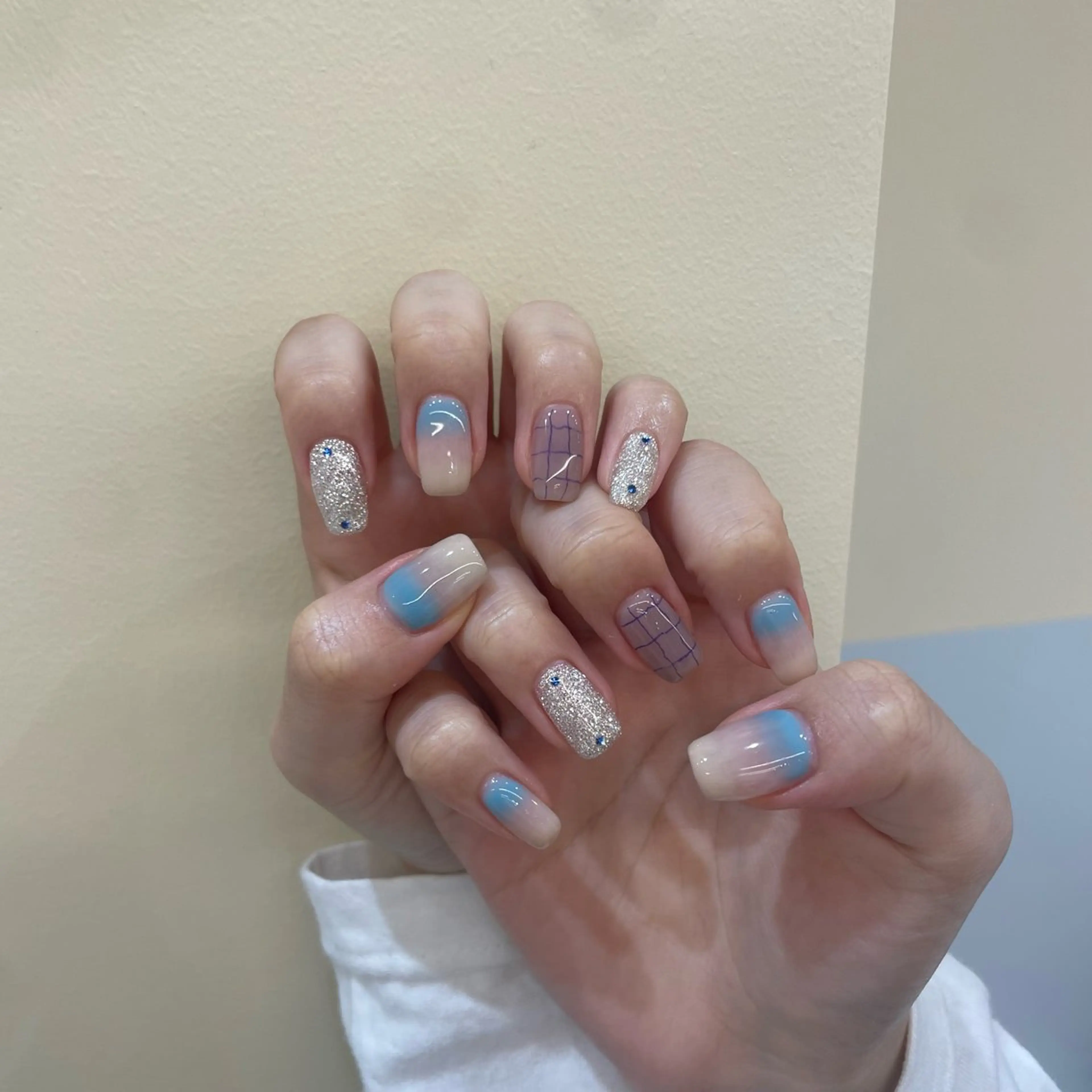 ネイル pool Yuzu🌷のネイルデザイン