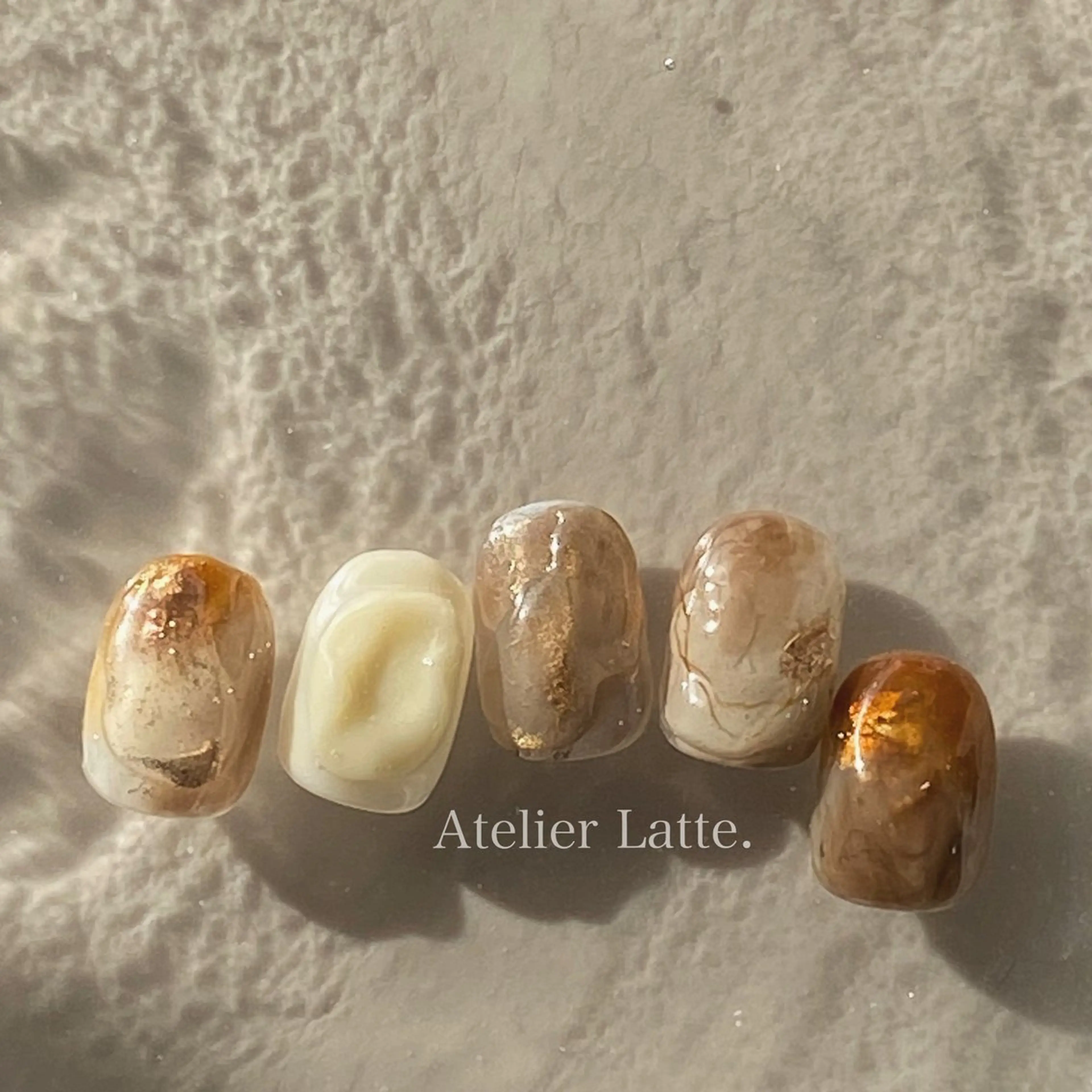 ネイル ハンドネイル フットネイル Atelier Latteのネイルデザイン